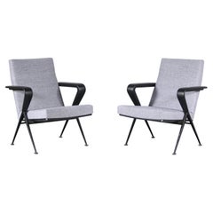 1960s Pair of “Repose” Chairs by Friso Kramer for Ahrend de Cirkel, Netherlands