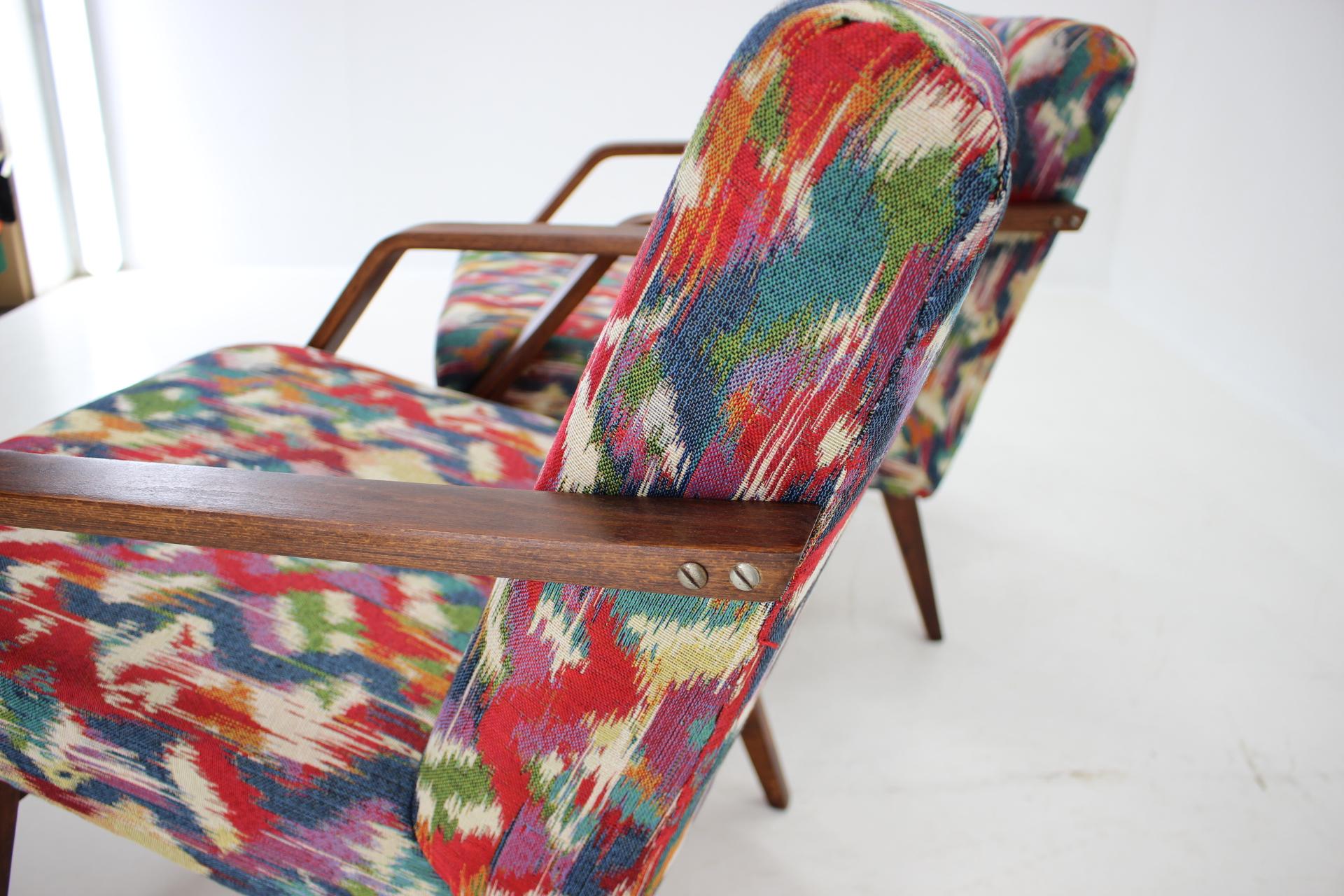 1960s Pair of Restored Armchairs, Czechoslovakia For Sale 4