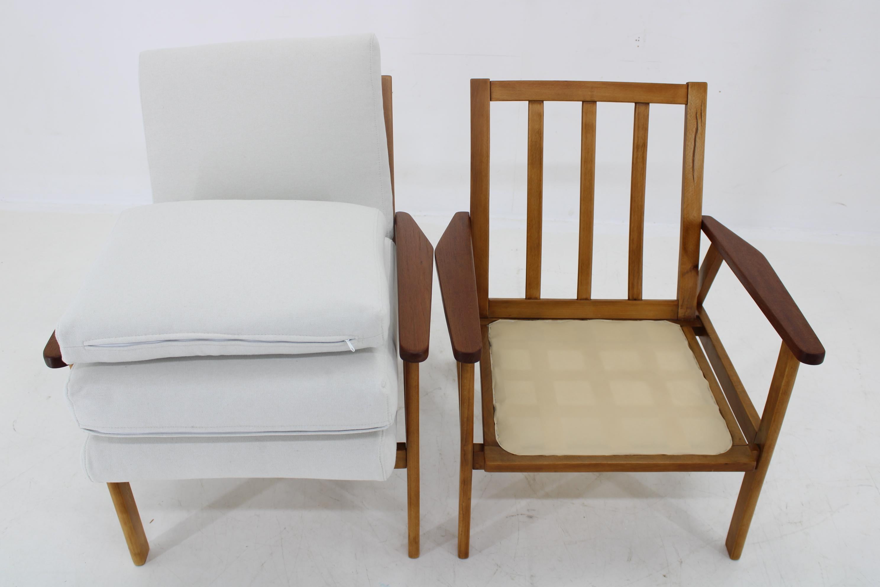 Mid-Century Modern 1960s Pair of Restored Armchairs, Denmark  For Sale