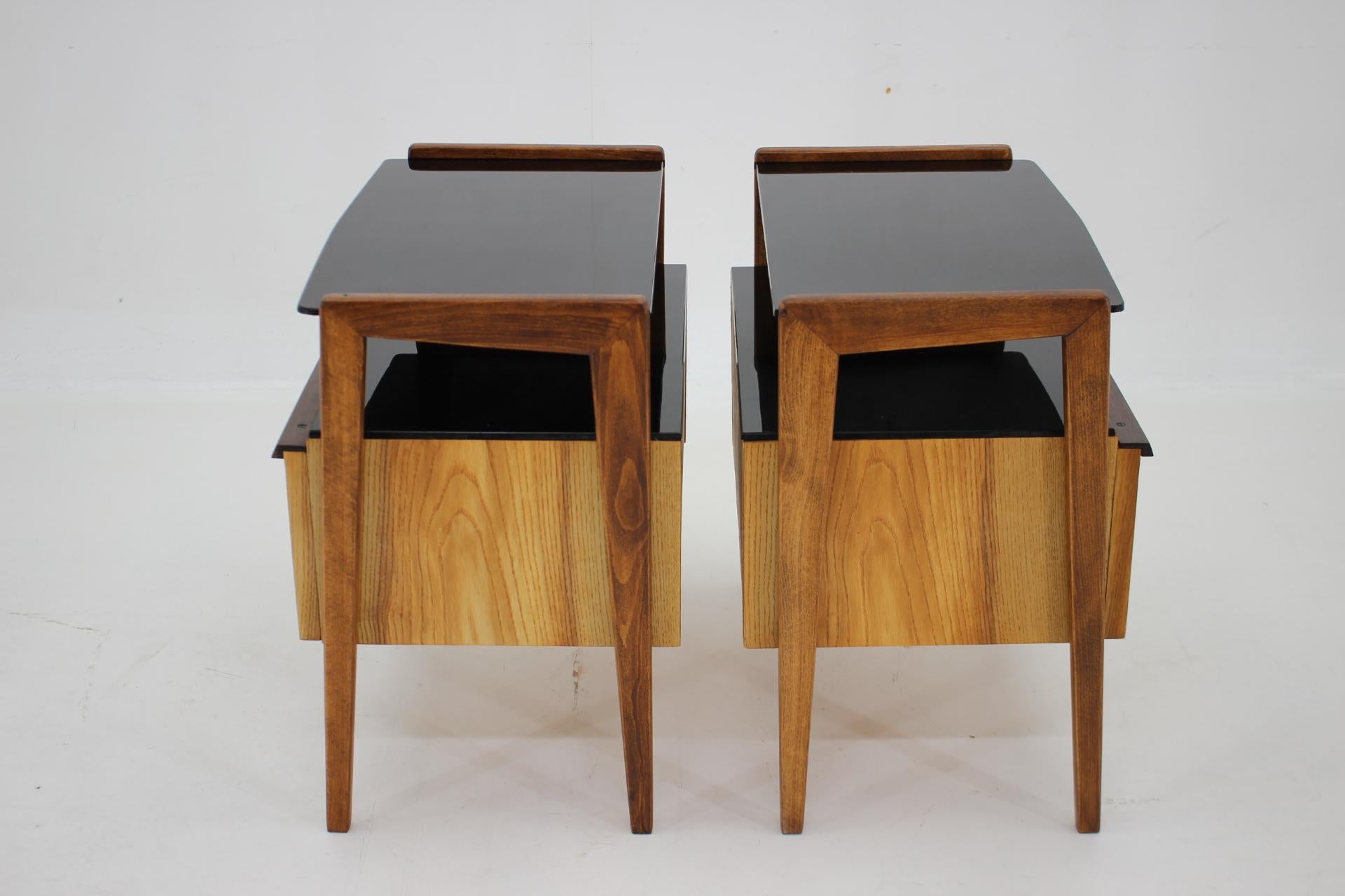 1960s Pair of Restored Bedside Tables, Czechoslovakia For Sale 5