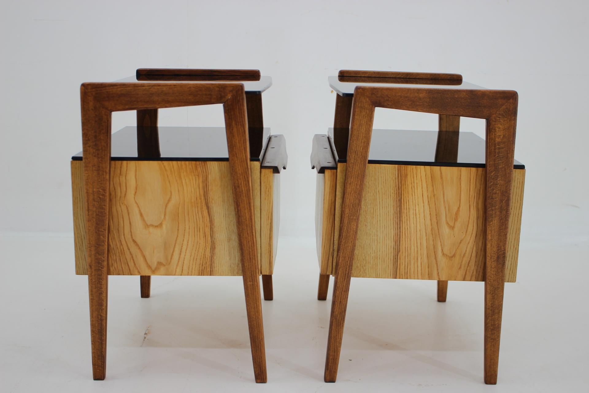 1960s Pair of Restored Bedside Tables, Czechoslovakia For Sale 2