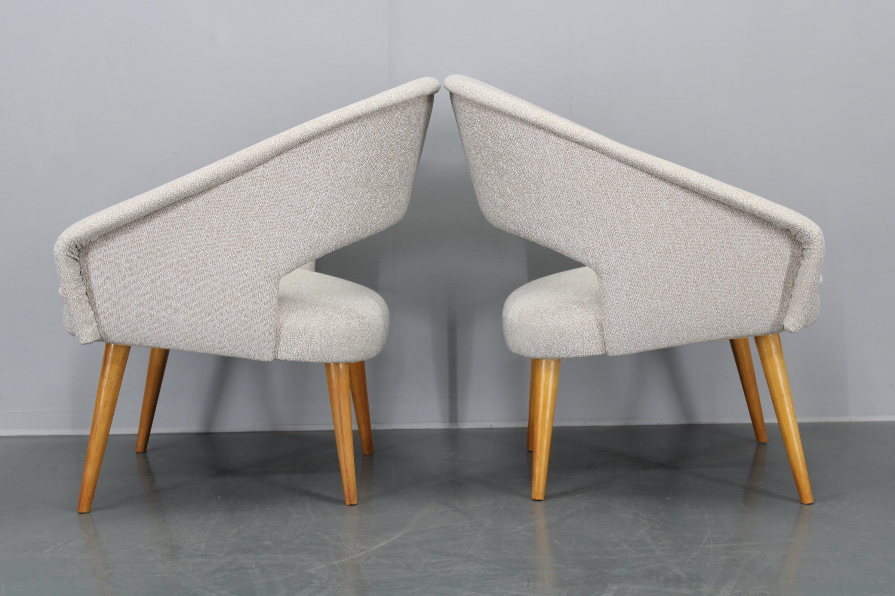 1960s Pair of Restored Shell Chairs, Czechoslovakia For Sale 4