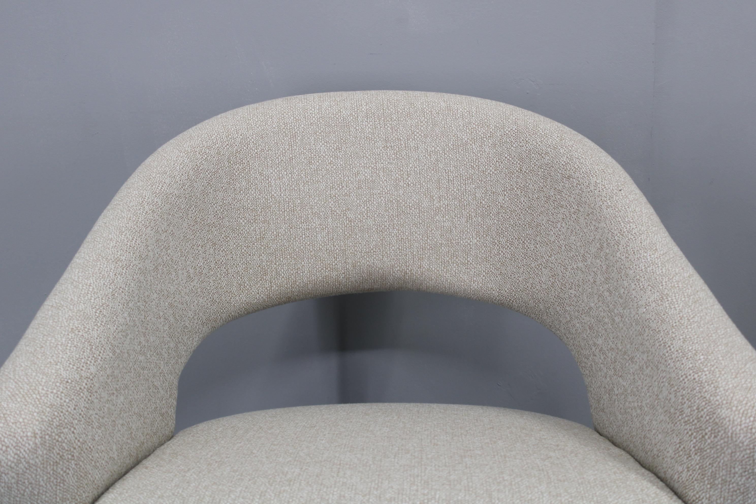 1960s Pair of Restored Shell Chairs, Czechoslovakia In Good Condition For Sale In Praha, CZ