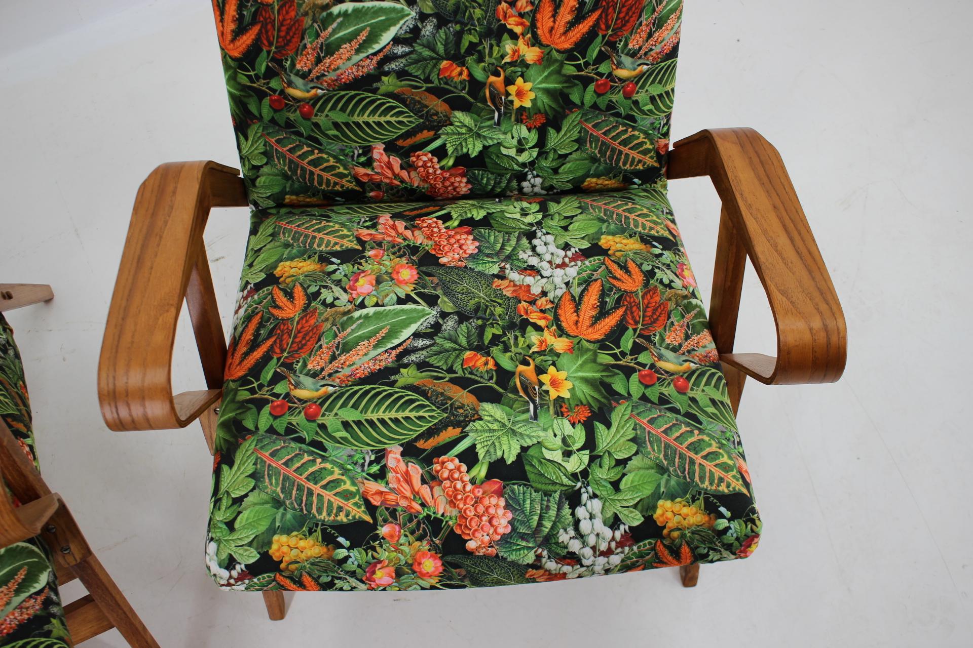 Fabric 1960s Pair of Restored Tatra Chairs, Czechoslovakia For Sale