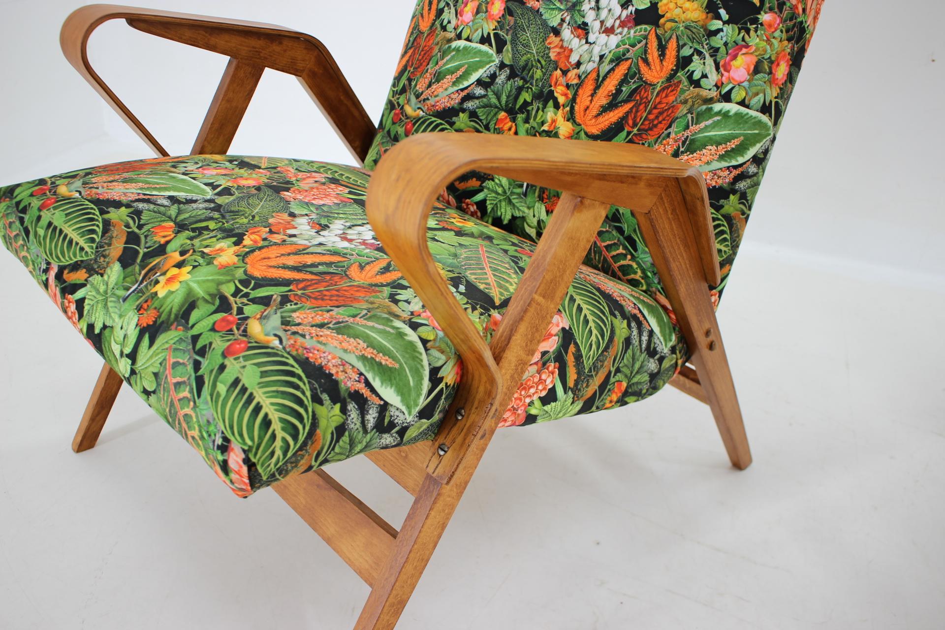 1960s Pair of Restored Tatra Chairs, Czechoslovakia For Sale 1