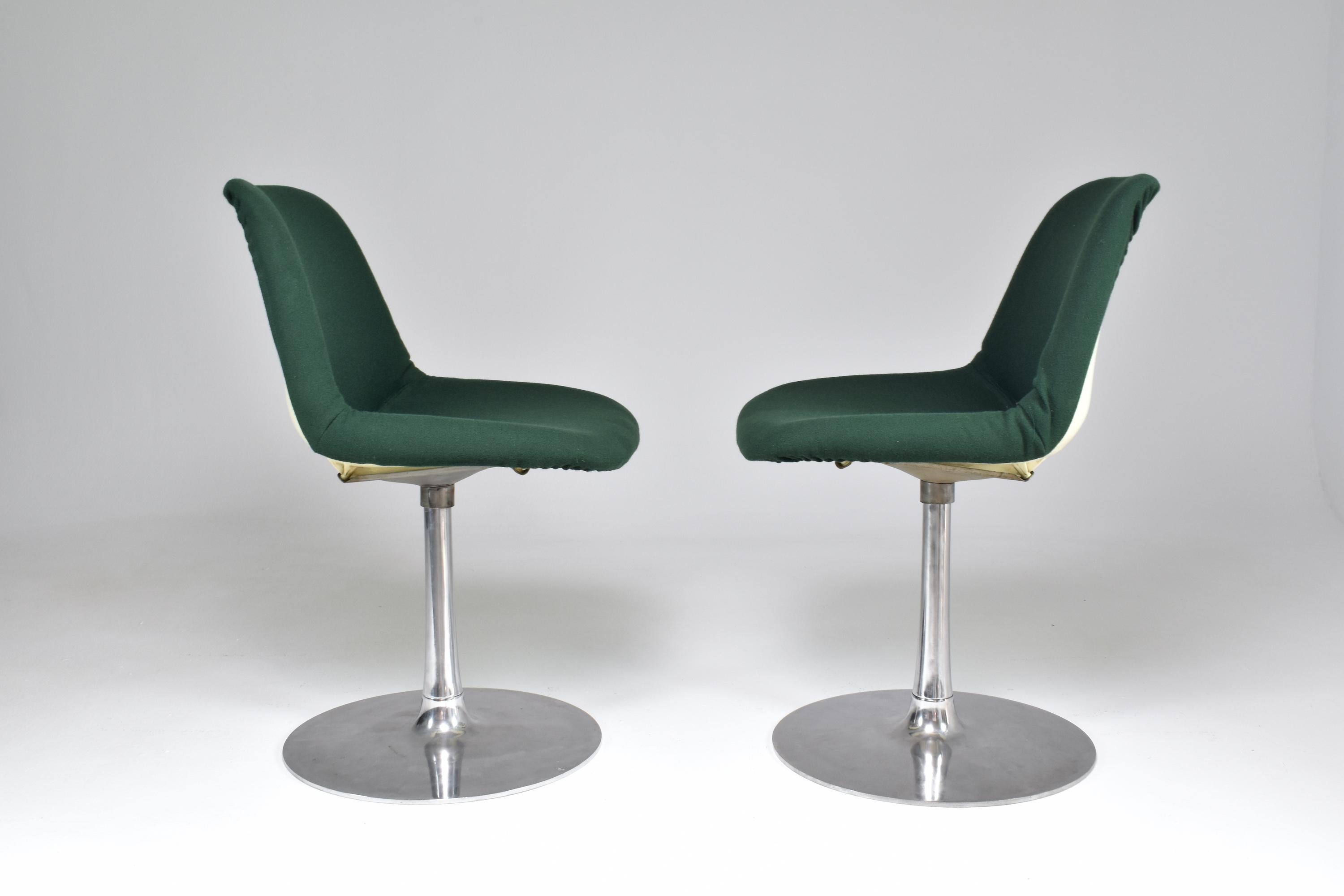 Aluminum 1960's Pair of Robin Day Rotating Chairs For Sale