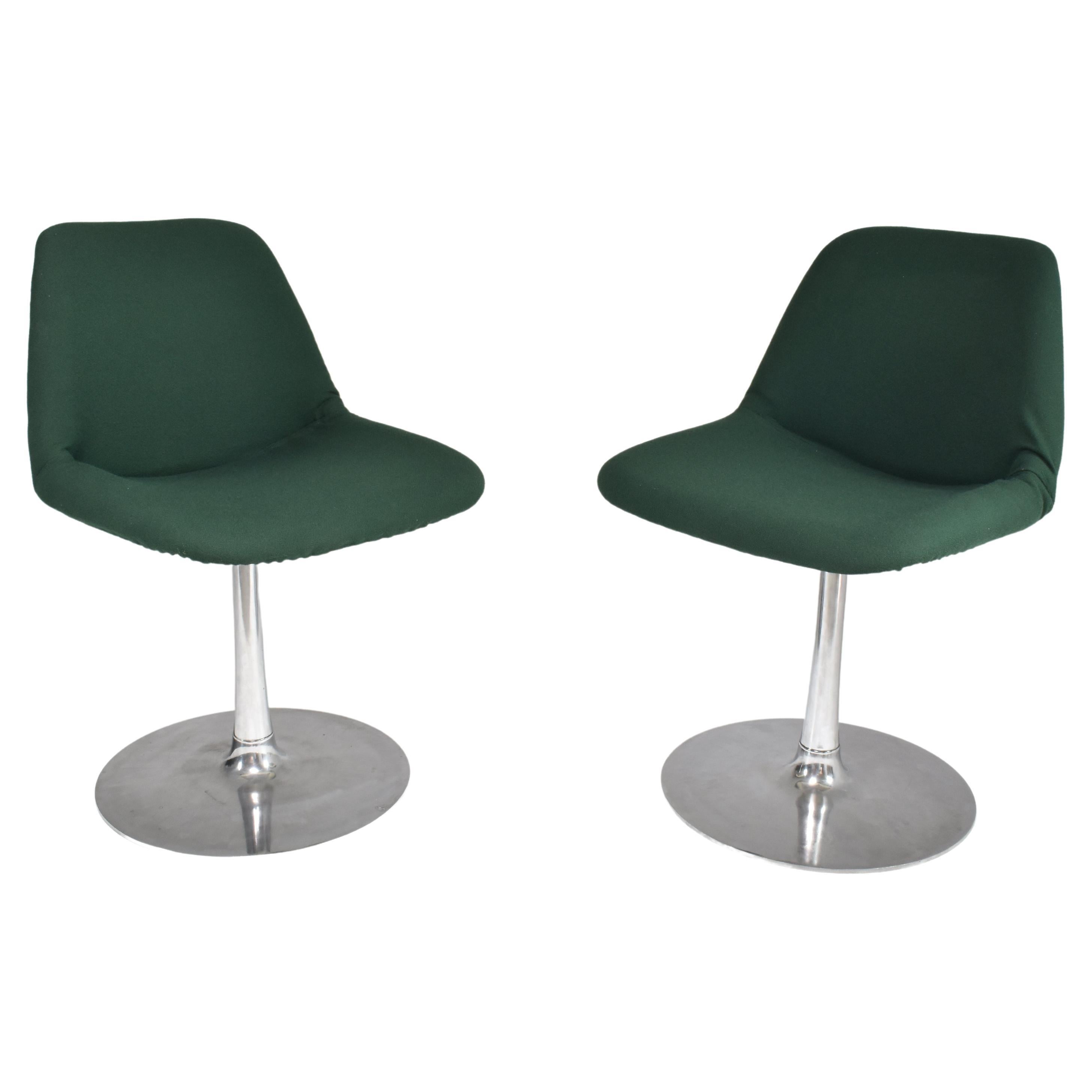 1960's Pair of Robin Day Rotating Chairs For Sale