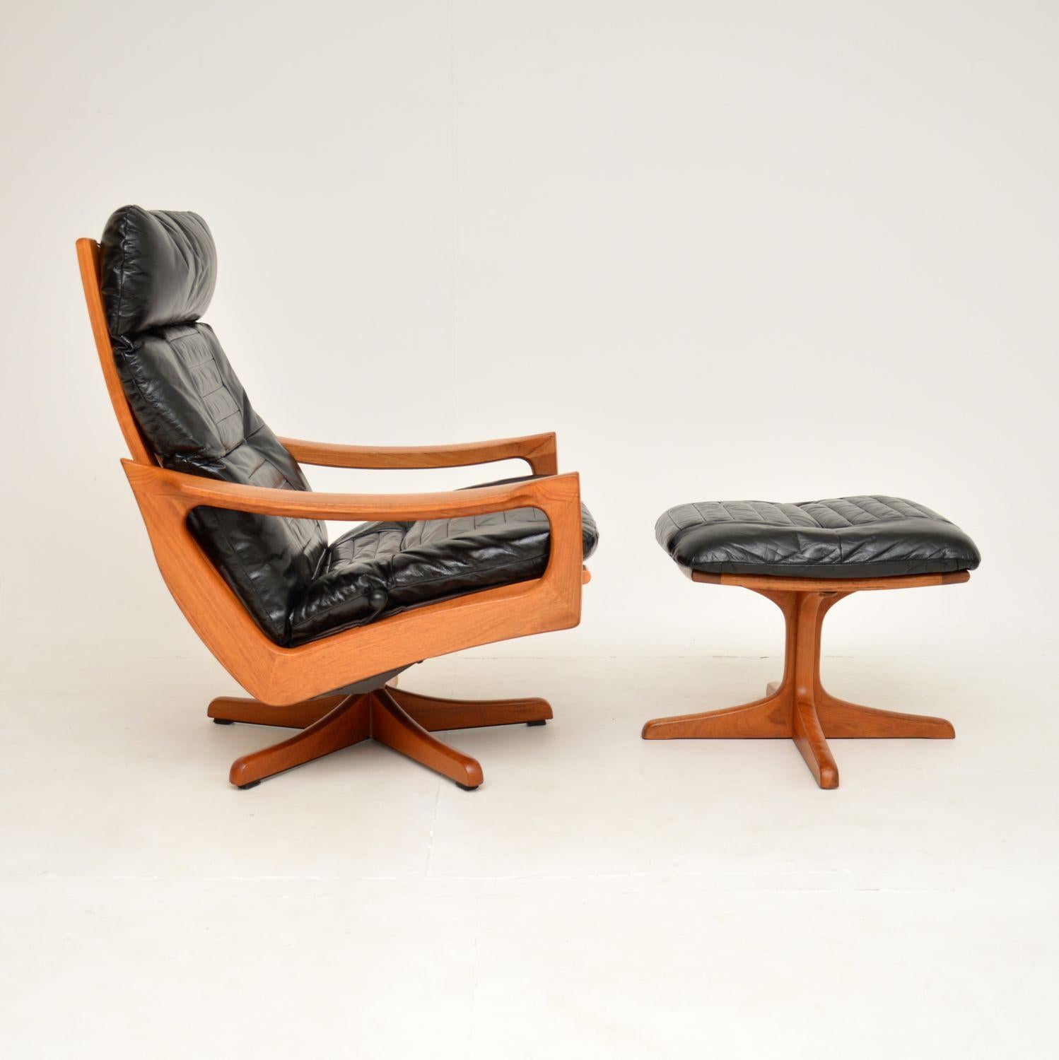 Mid-20th Century 1960's Pair of Scandinavian Leather Reclining Armchairs & Stools by Lied Mobler