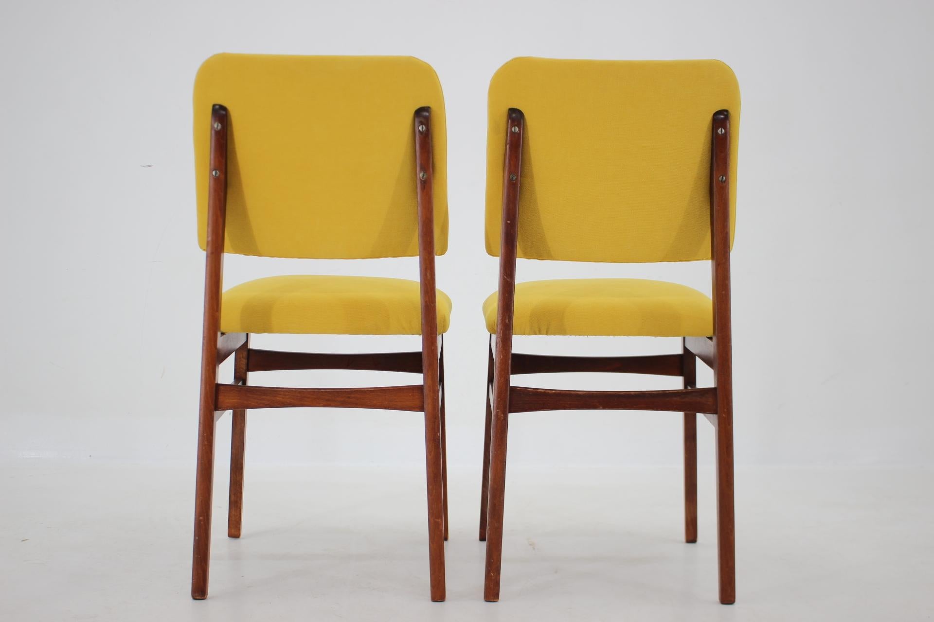 Wood 1960s Pair of Side Chairs, Czechoslovakia For Sale