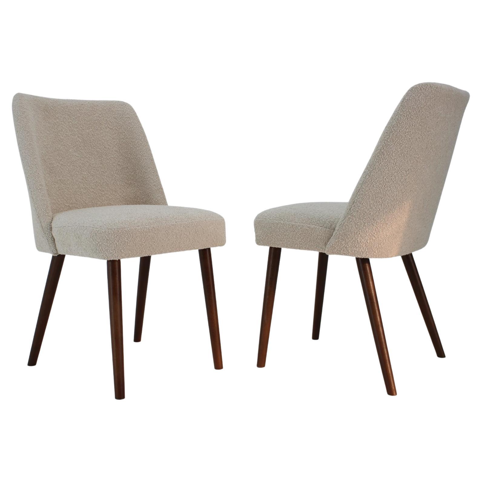 1960s Pair of Side Chairs in Bouclé For Sale