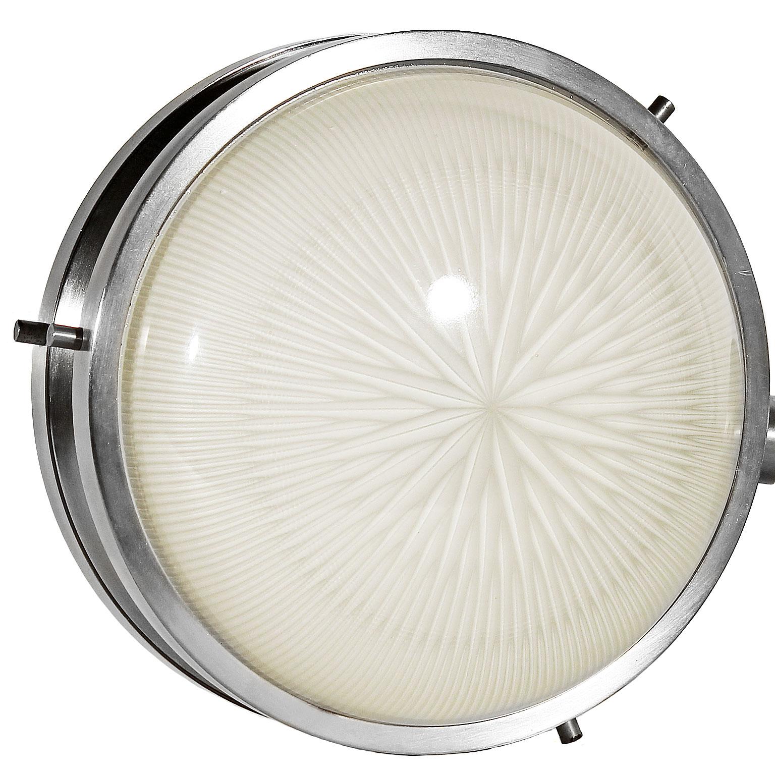 1960s Pair of Sigma Wall Lights by Sergio Mazza for Artemide Brass Glass, Italy In Good Condition In Girona, Girona