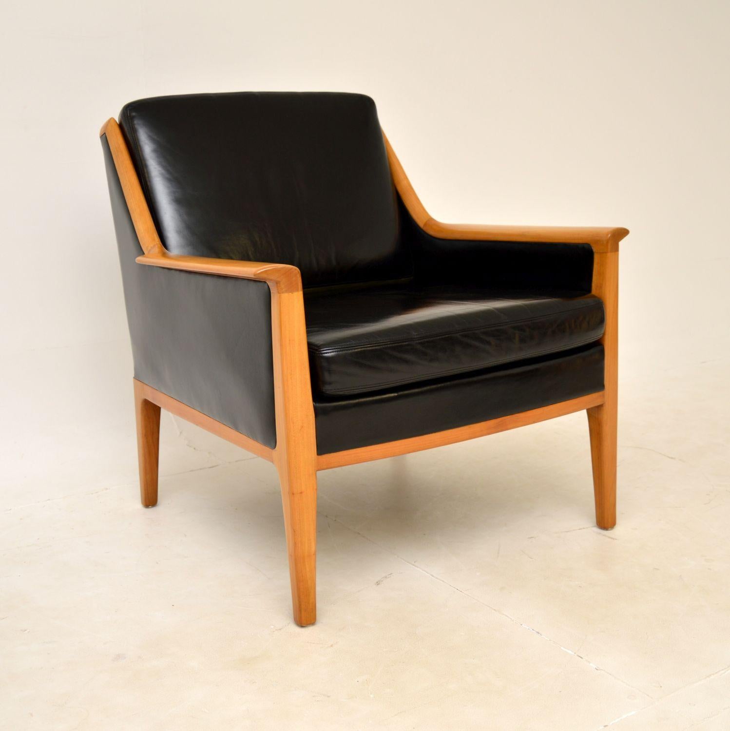 1960s Pair of Swedish Leather Armchairs For Sale 1