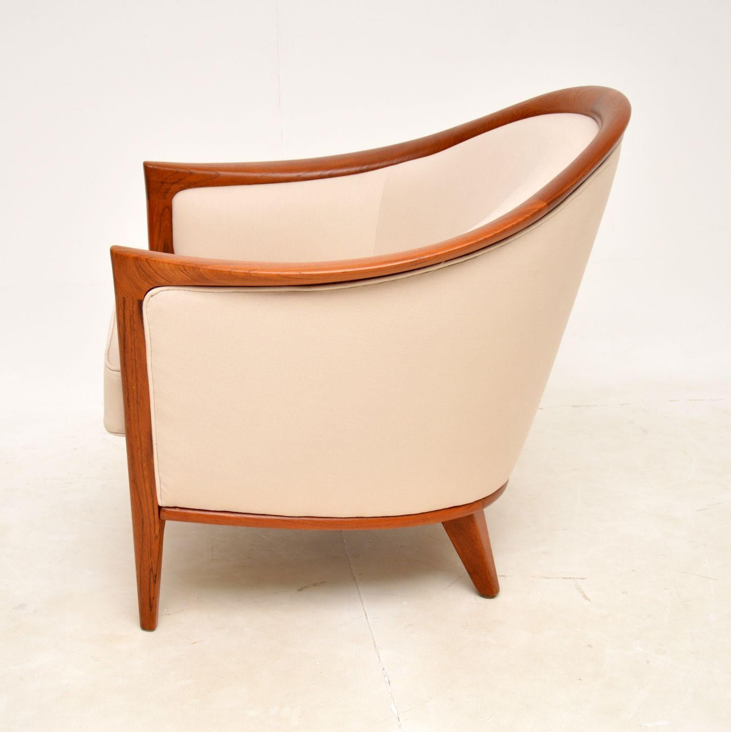 1960s Pair of Swedish Teak Vintage Armchairs by Bertil Fridhagen For Sale 4