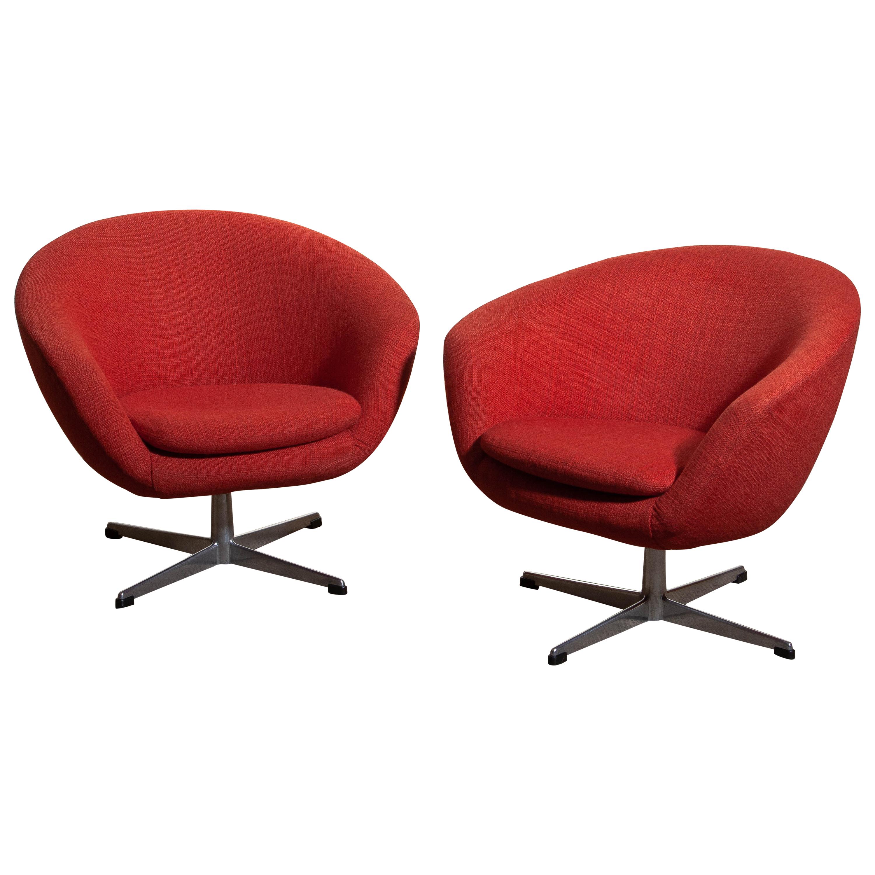 Mid-Century Modern 1960s, Pair of Swivel Lounge Chairs by Carl Eric Klote for Overman, Denmark