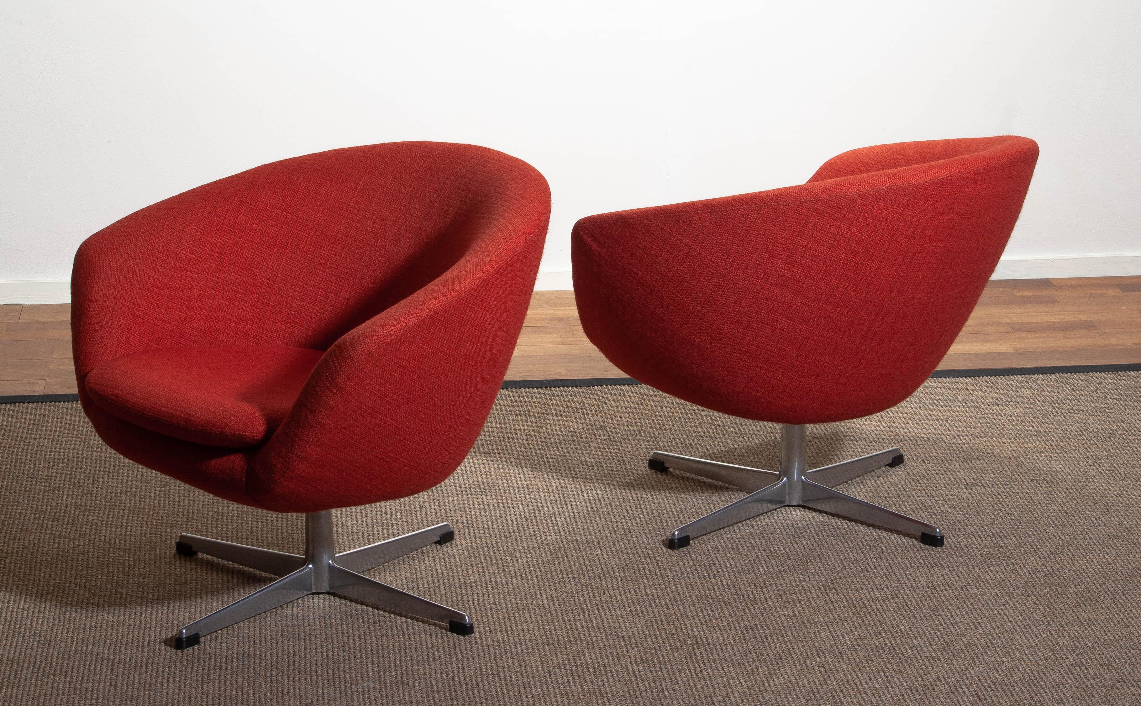 Aluminum 1960s, Pair of Swivel Lounge Chairs by Carl Eric Klote for Overman, Denmark