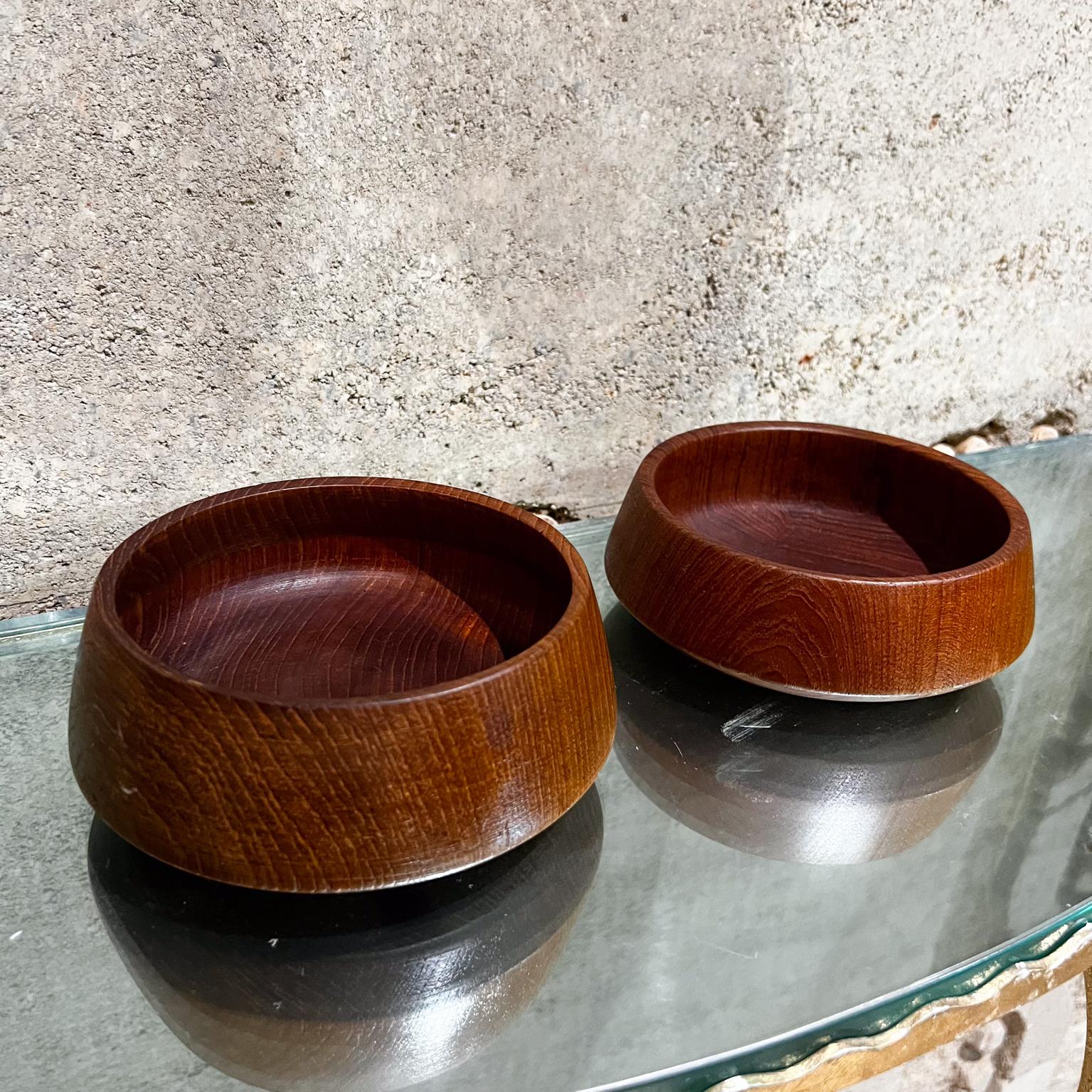 Mid-Century Modern 1960s Pair of Teak Wood Bowls After Dansk Designs Jens Quistgaard For Sale