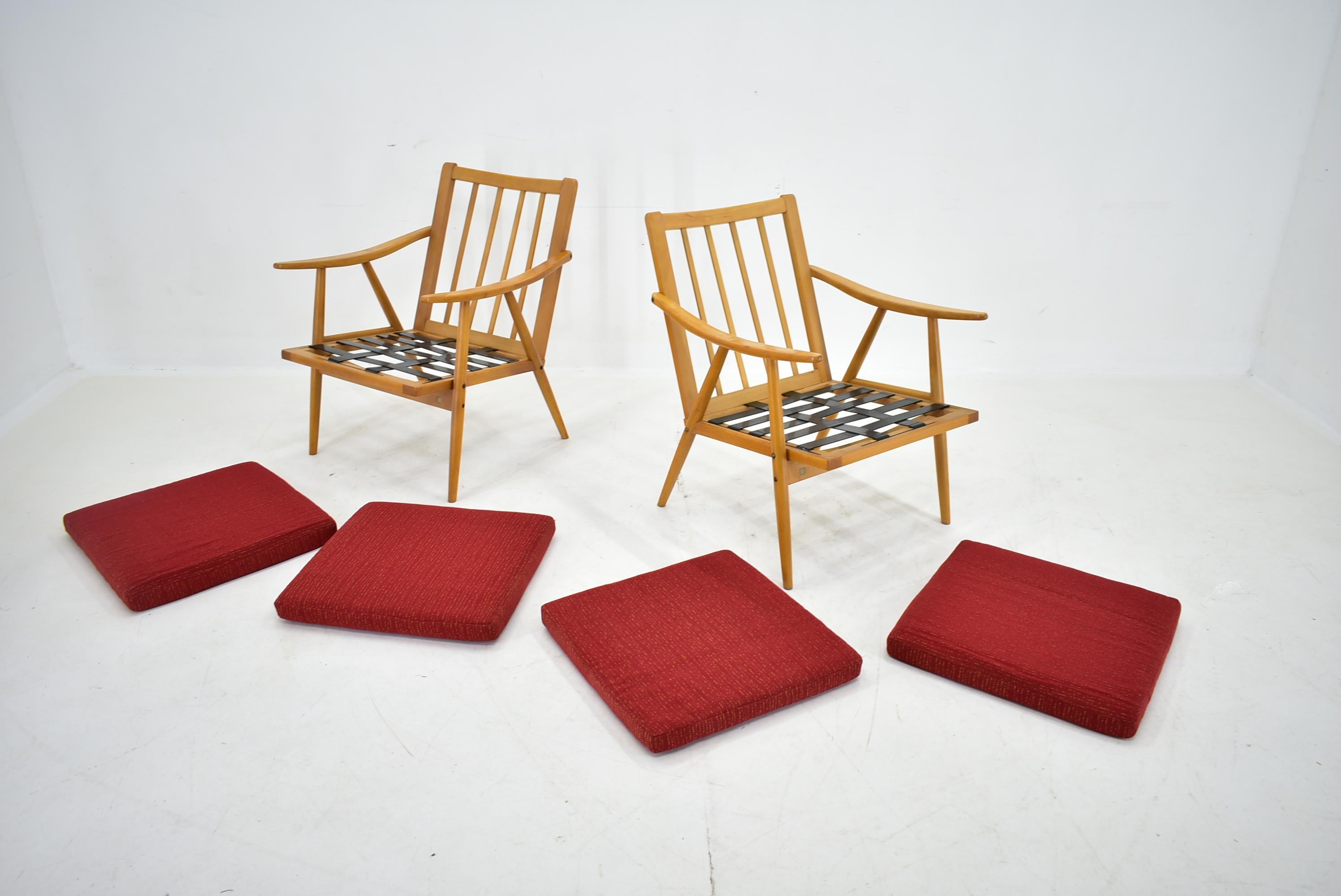 Paire de fauteuils en hêtre Ton/Thonet des années 1960, Tchécoslovaquie en vente 5
