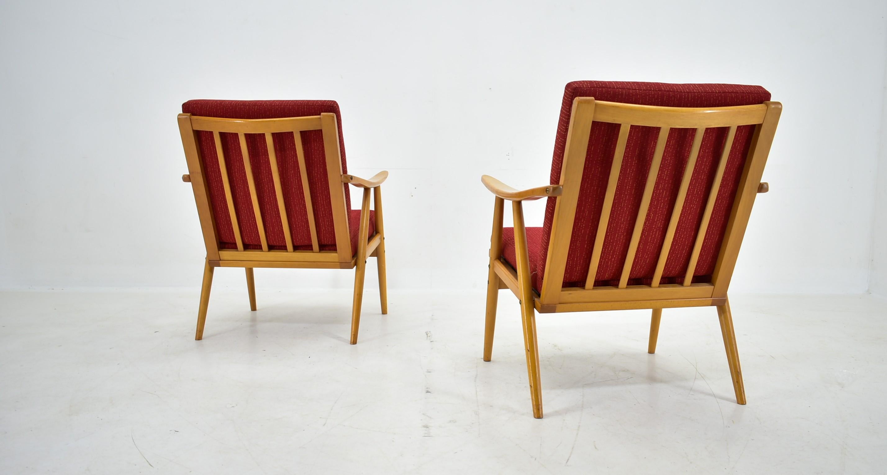 Paire de fauteuils en hêtre Ton/Thonet des années 1960, Tchécoslovaquie en vente 1