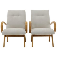1960s Pair of Ton/Thonet Beech Armchairs, Czechoslovakia 1960s Pair of Ton/Thonet Beech Armchairs, Czechoslovakia