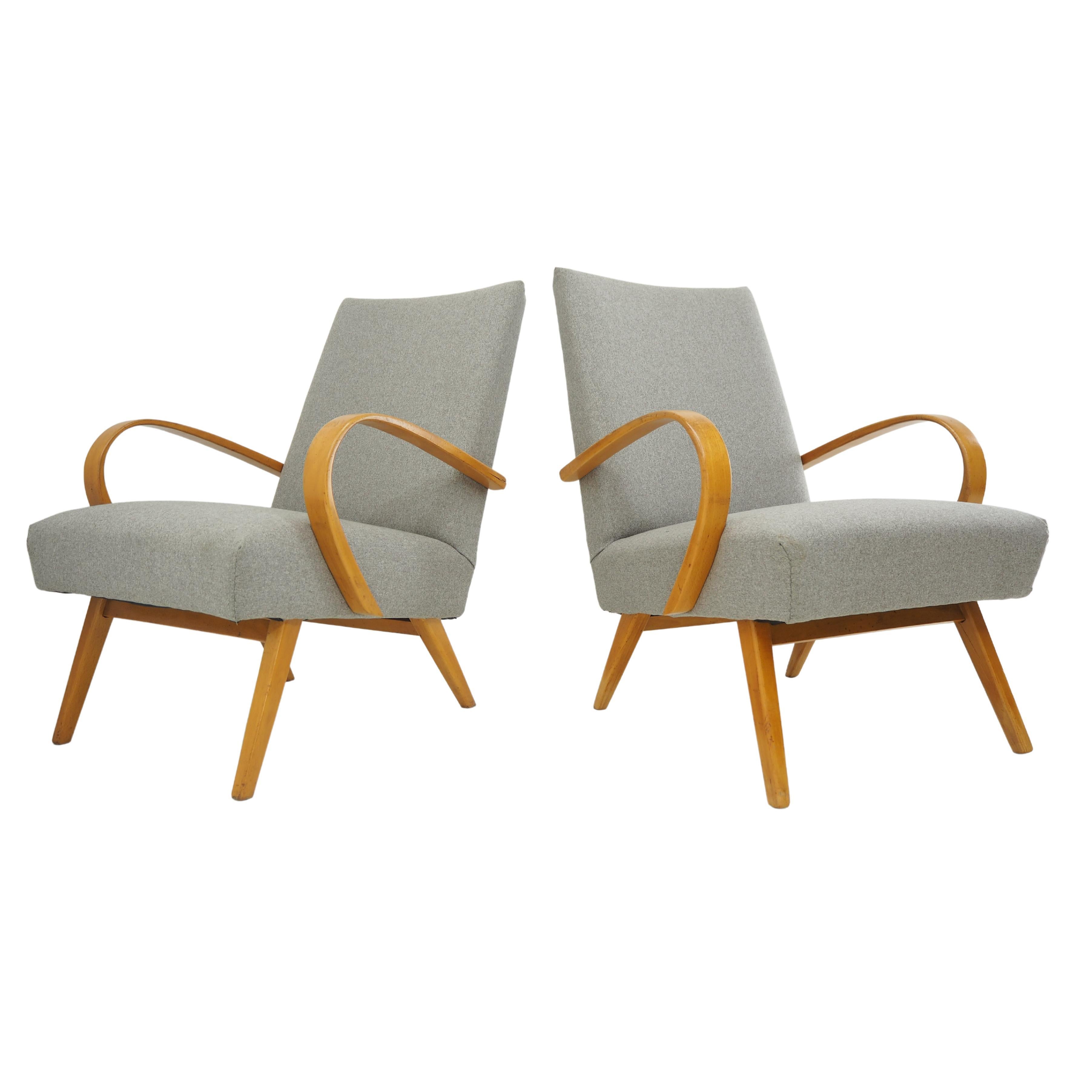 1960s Pair of Ton/Thonet Beech Armchairs, Czechoslovakia For Sale at 1stDibs