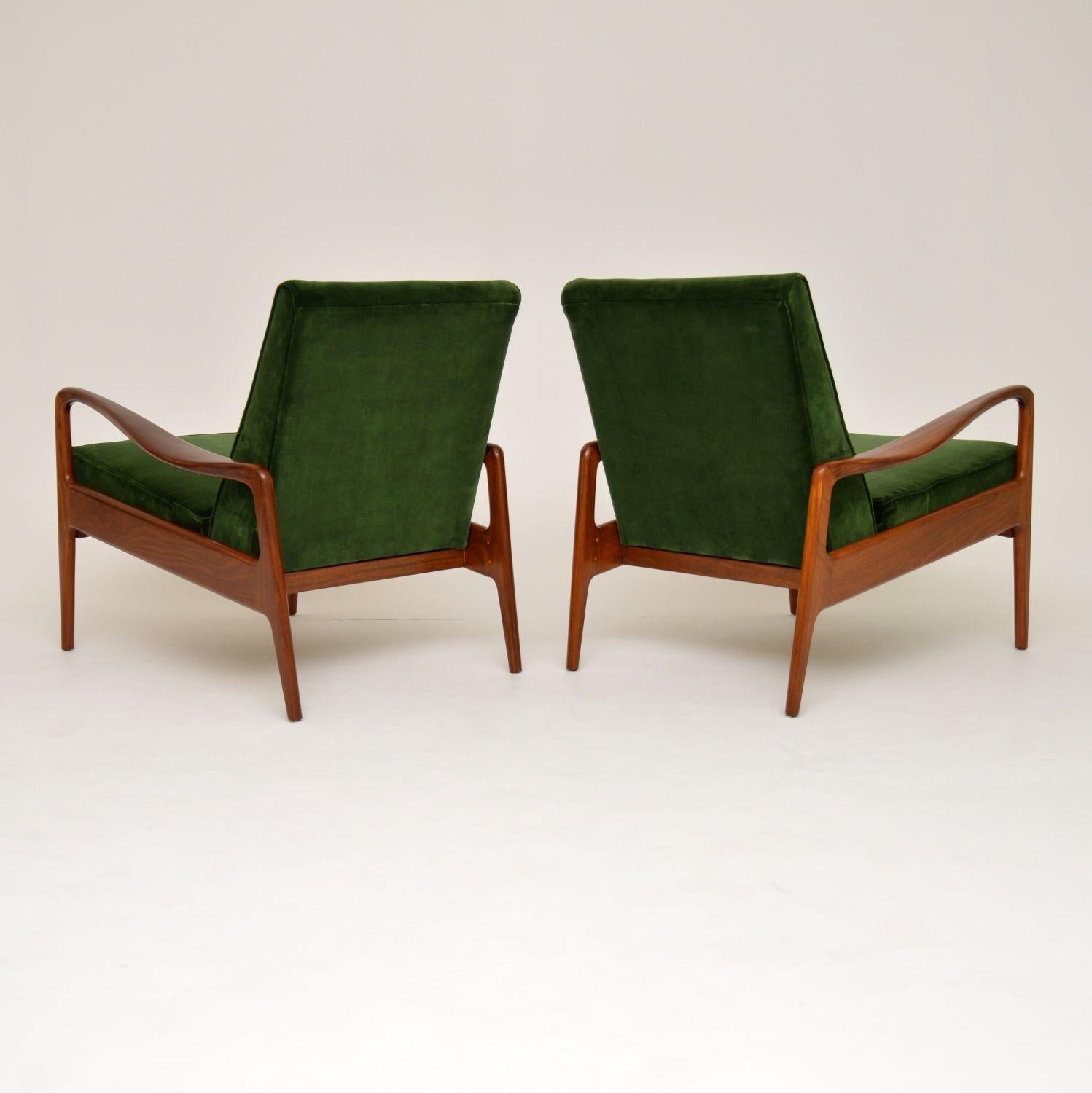 Mid-20th Century 1960s Pair of Vintage Armchairs by Greaves & Thomas