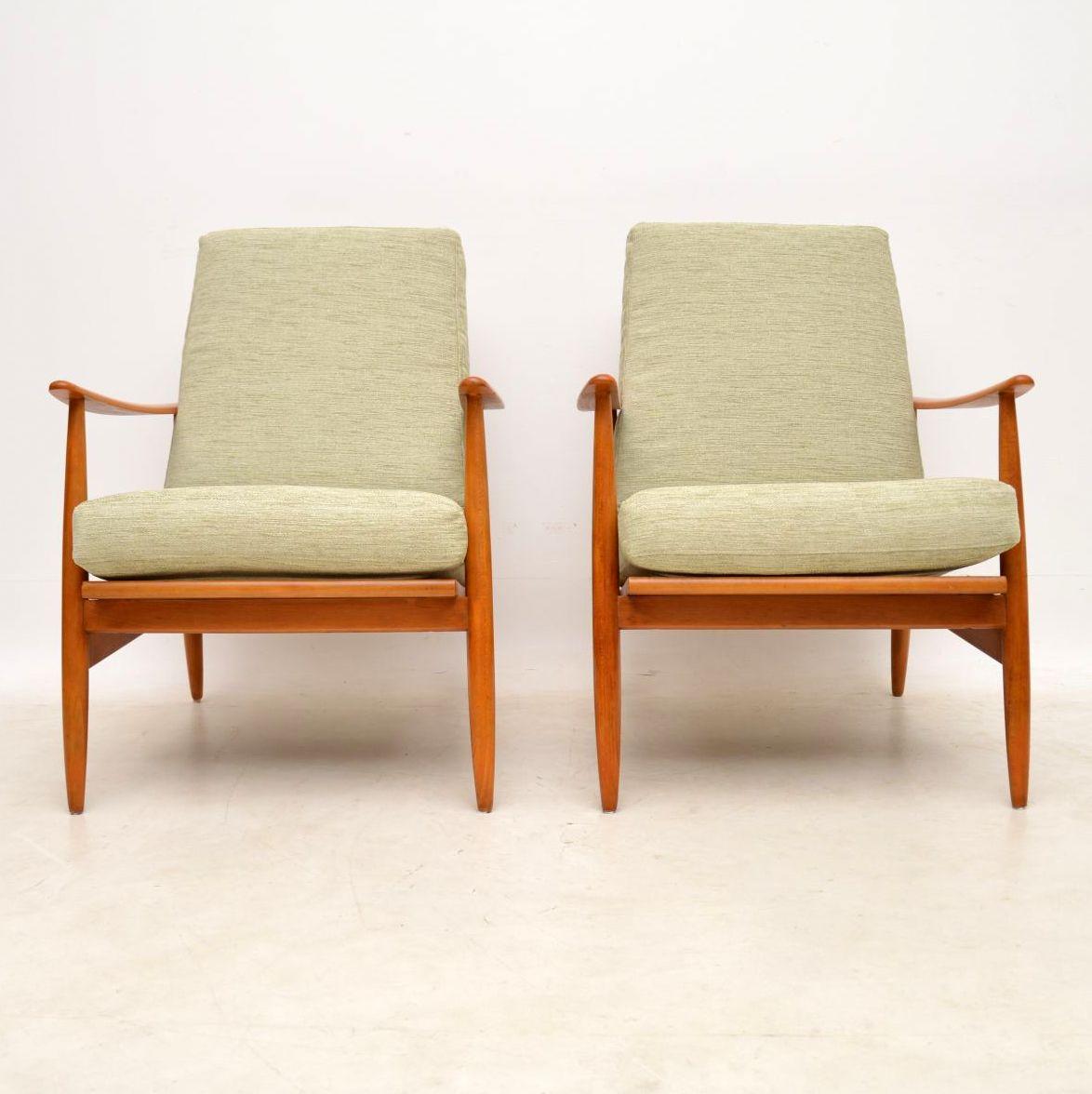 1960s Pair of Vintage Danish Armchairs In Good Condition In London, GB