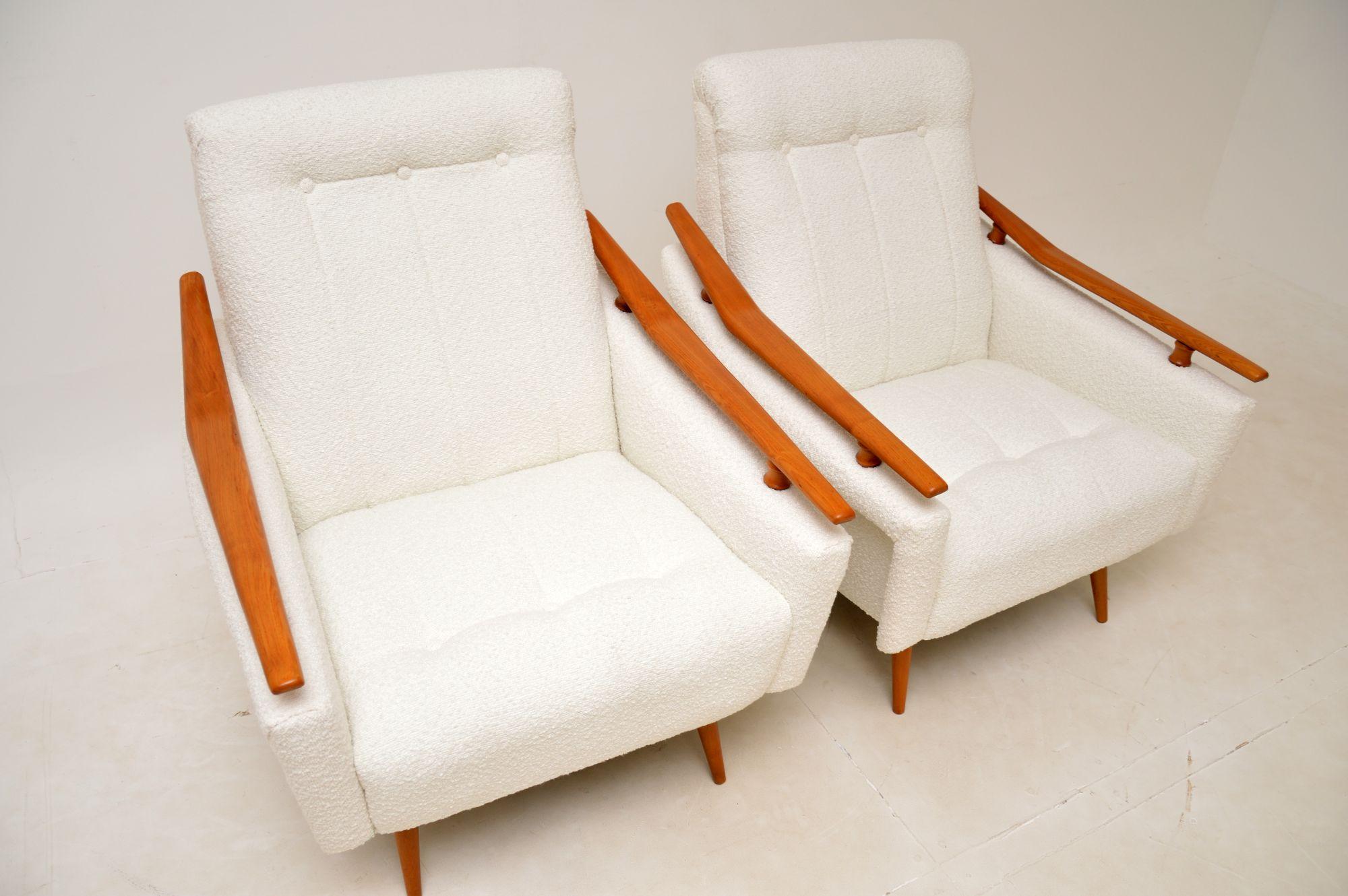 1960s Pair of Vintage French Elm Armchairs For Sale 2