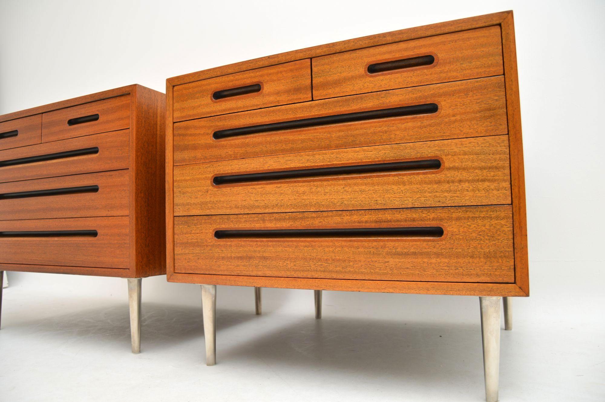 1960's Pair of Vintage Chests by Edward Wormley for Dunbar For Sale 2