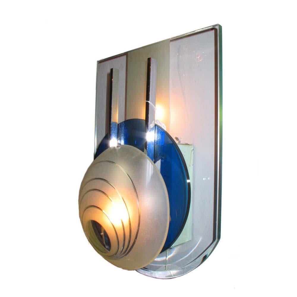 Mid-Century Modern 1960s Pair of Wall Lights Glass and Chrome Italian Attributed to Fontana Arte For Sale