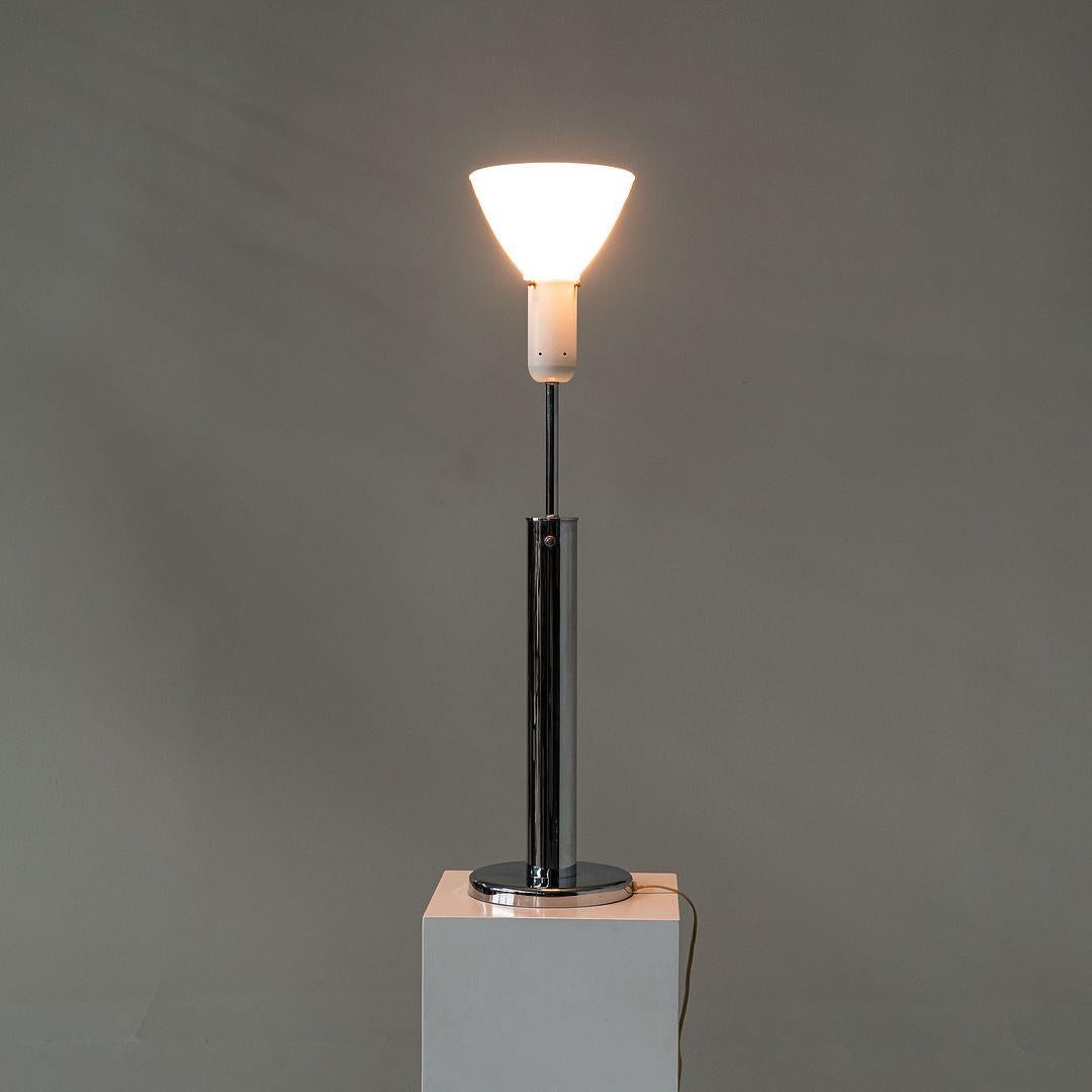 Modern 1960s Pair of Walter Von Nessen for Nessen Studios Skyscraper Chrome Table Lamps For Sale
