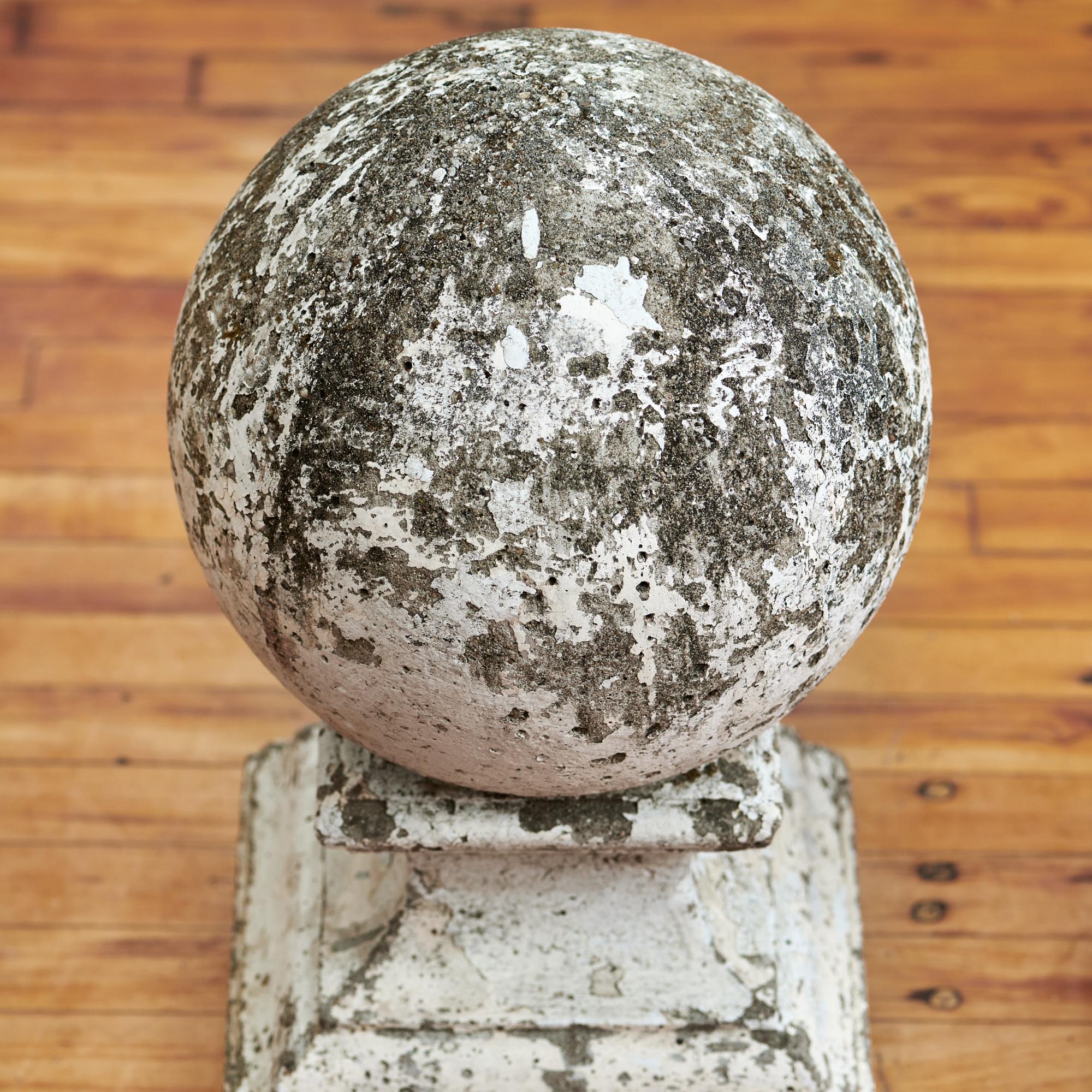 1960's Pair of Weathered Painted Concrete Orbs In Good Condition For Sale In Chicago, IL