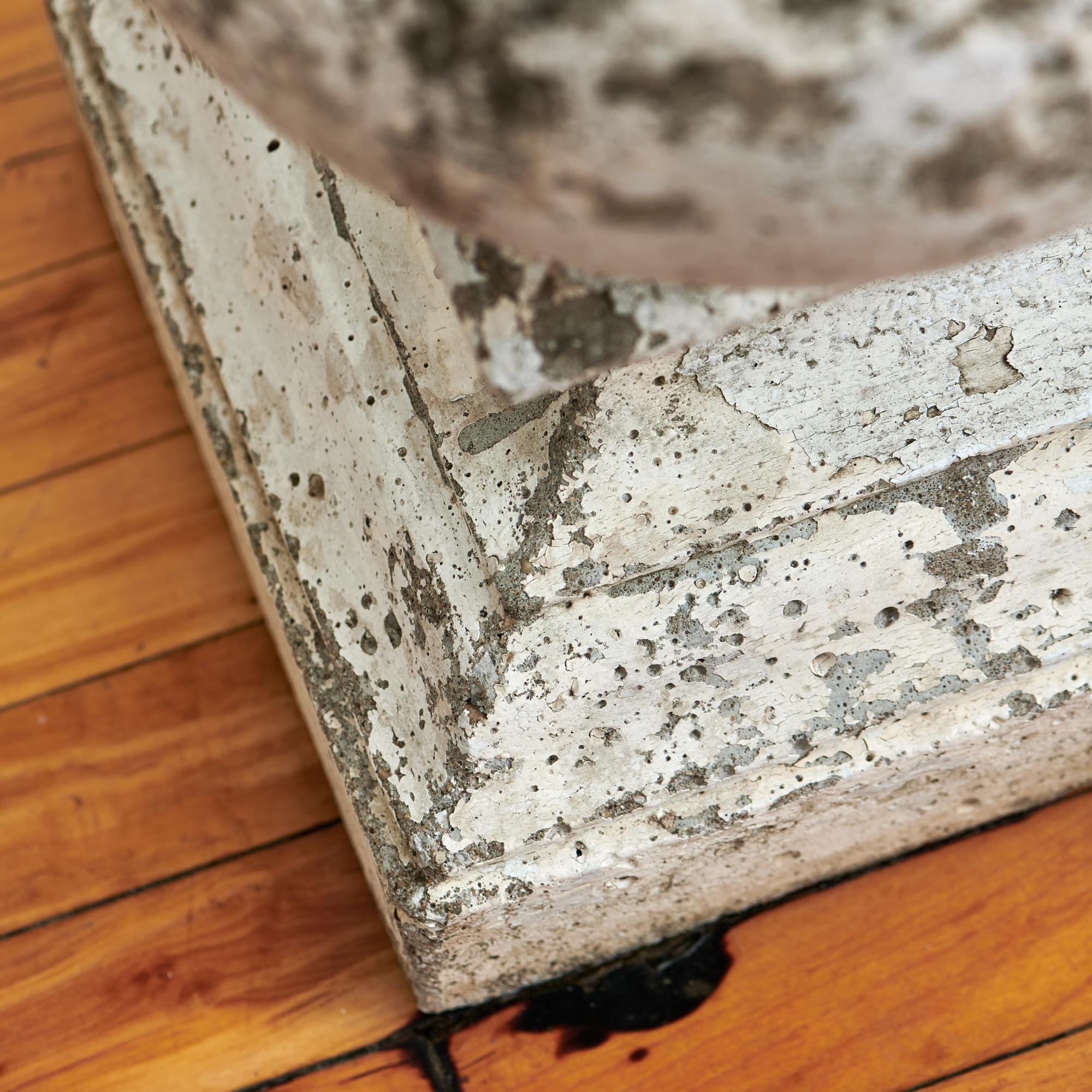 1960's Pair of Weathered Painted Concrete Orbs For Sale 2