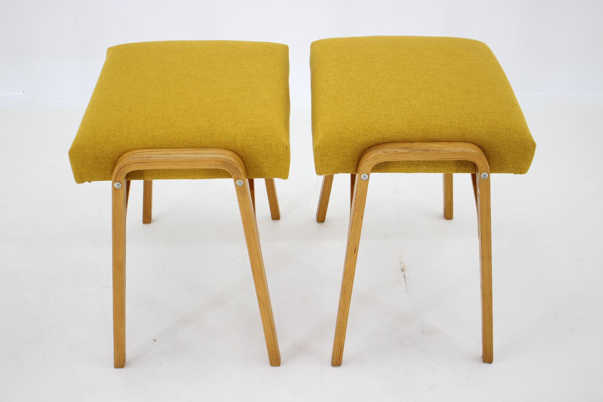 1960s Pair of Wooden Stools, Czechoslovakia In Good Condition For Sale In Praha, CZ