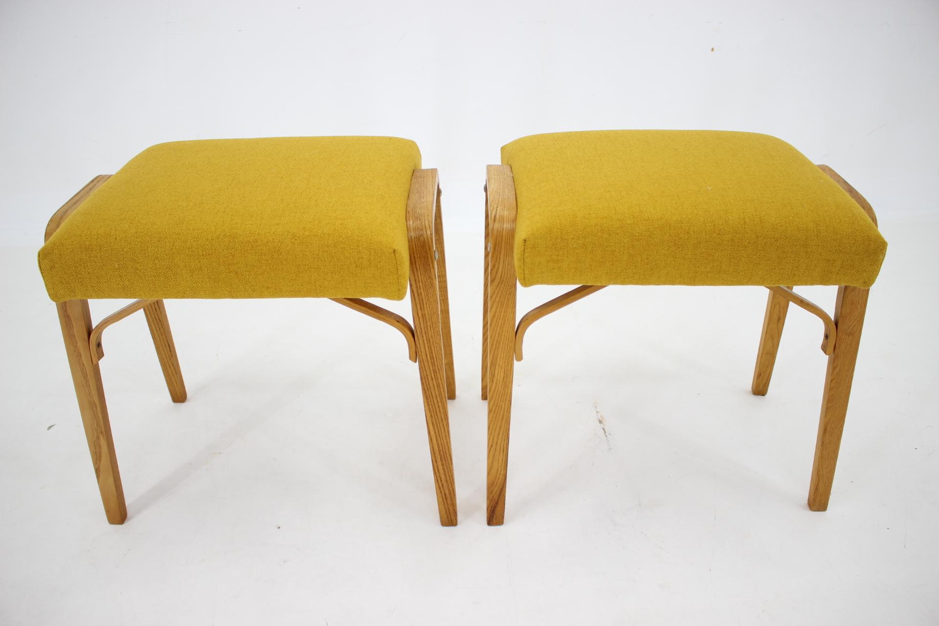1960s Pair of Wooden Stools, Czechoslovakia For Sale 2