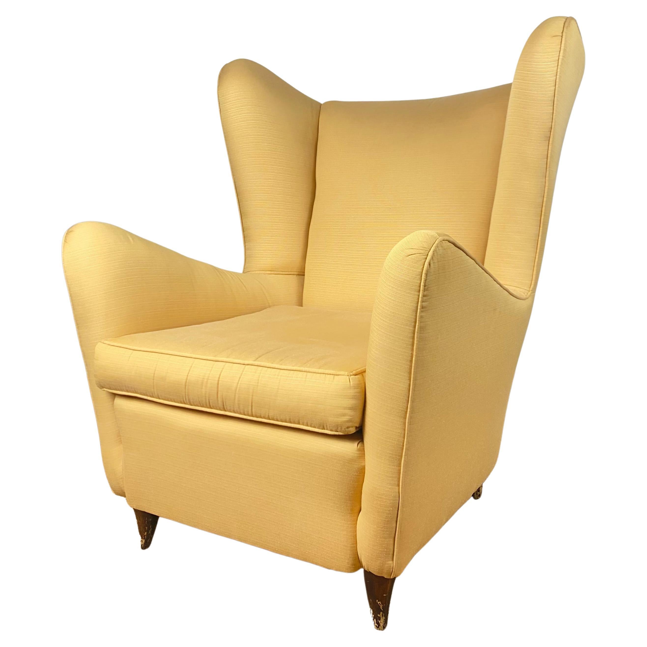 1960s Pair of Yellow Silk Armchairs in the Style of Gio Ponti  For Sale