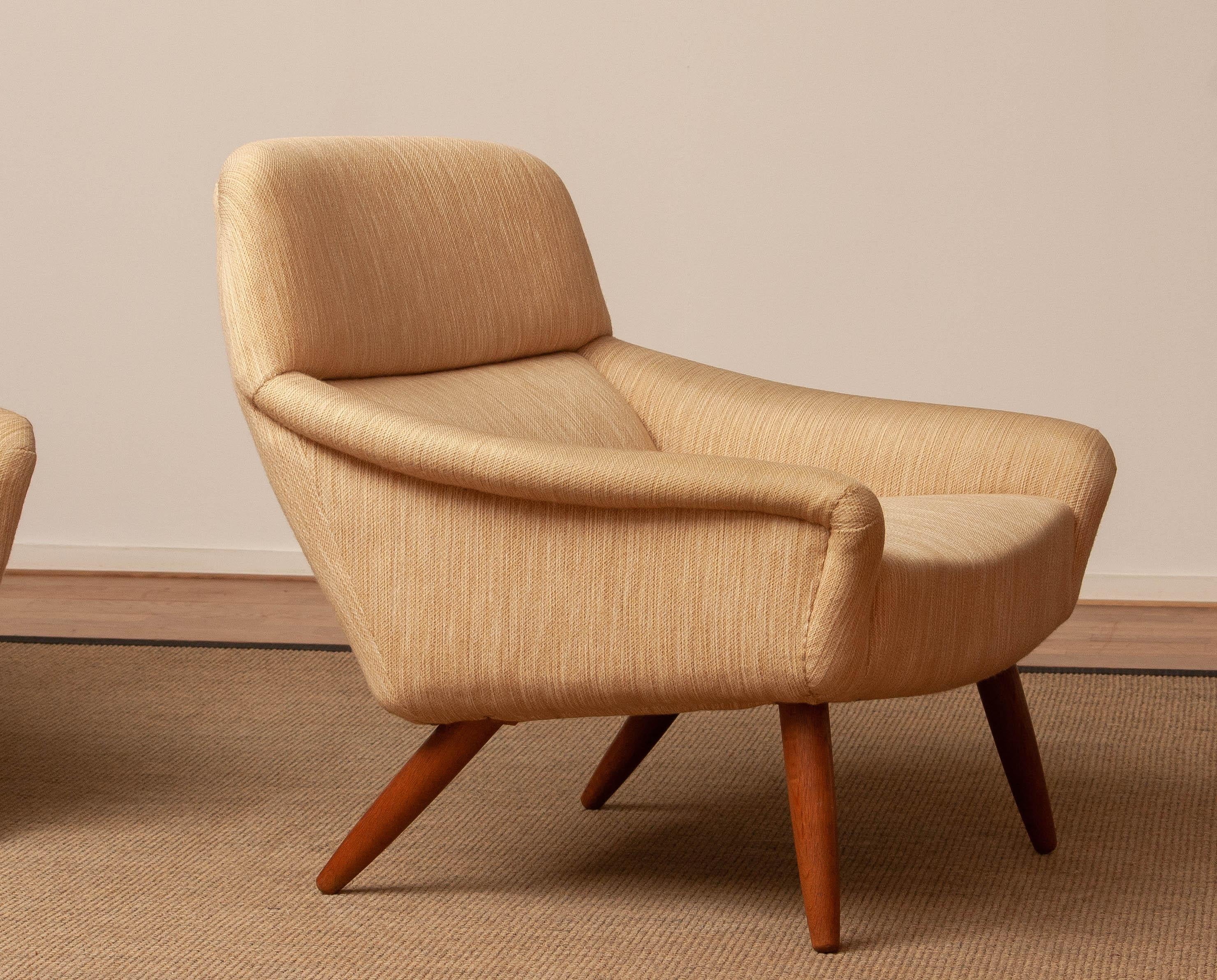 1960s Pair Wool and Oak Lounge Chairs by Leif Hansen for Kronen in Denmark For Sale 2