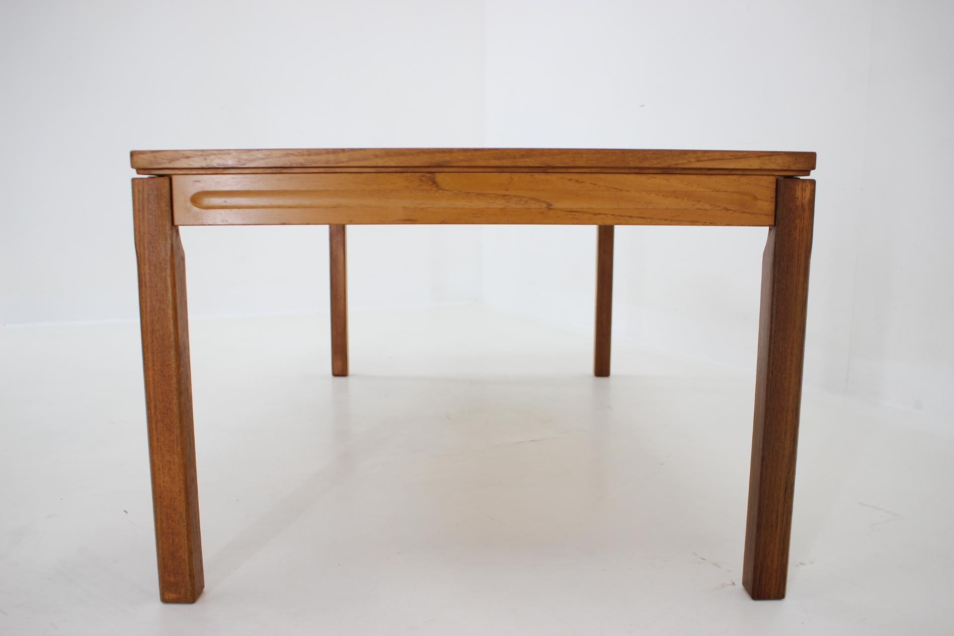 1960s Palisander and Tile Coffee Table, Denmark In Good Condition For Sale In Praha, CZ