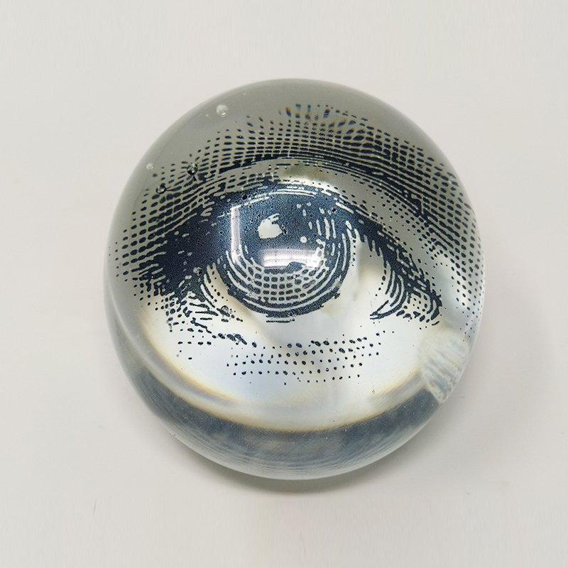 1960s Astonishing crystal sphere paperwight byPiero Fornasetti.
Made in Italy. the item is in very good condition. It's a true piece of modern art