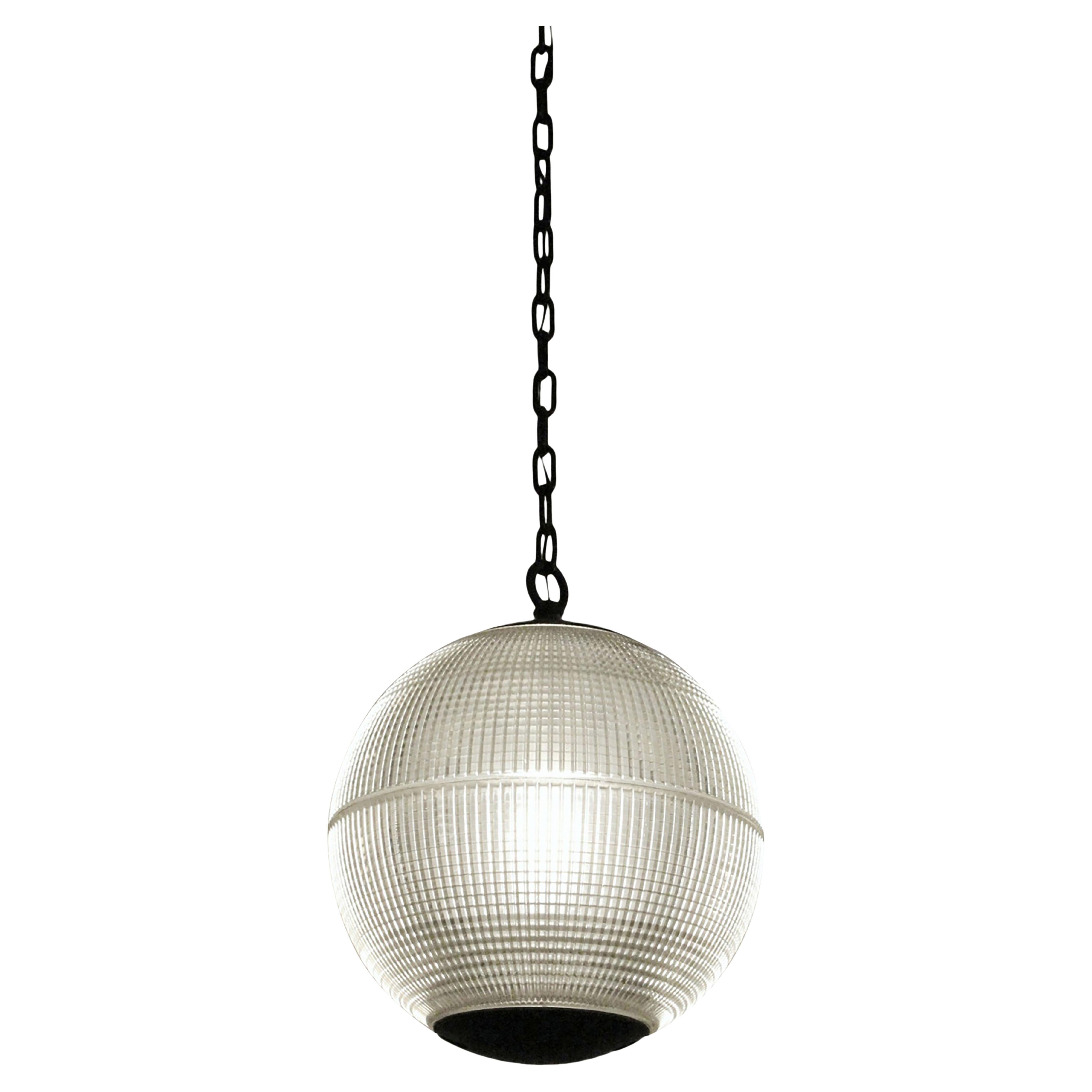 Lámpara colgante Globe Street Holophane París, años 60 Cantidad disponible