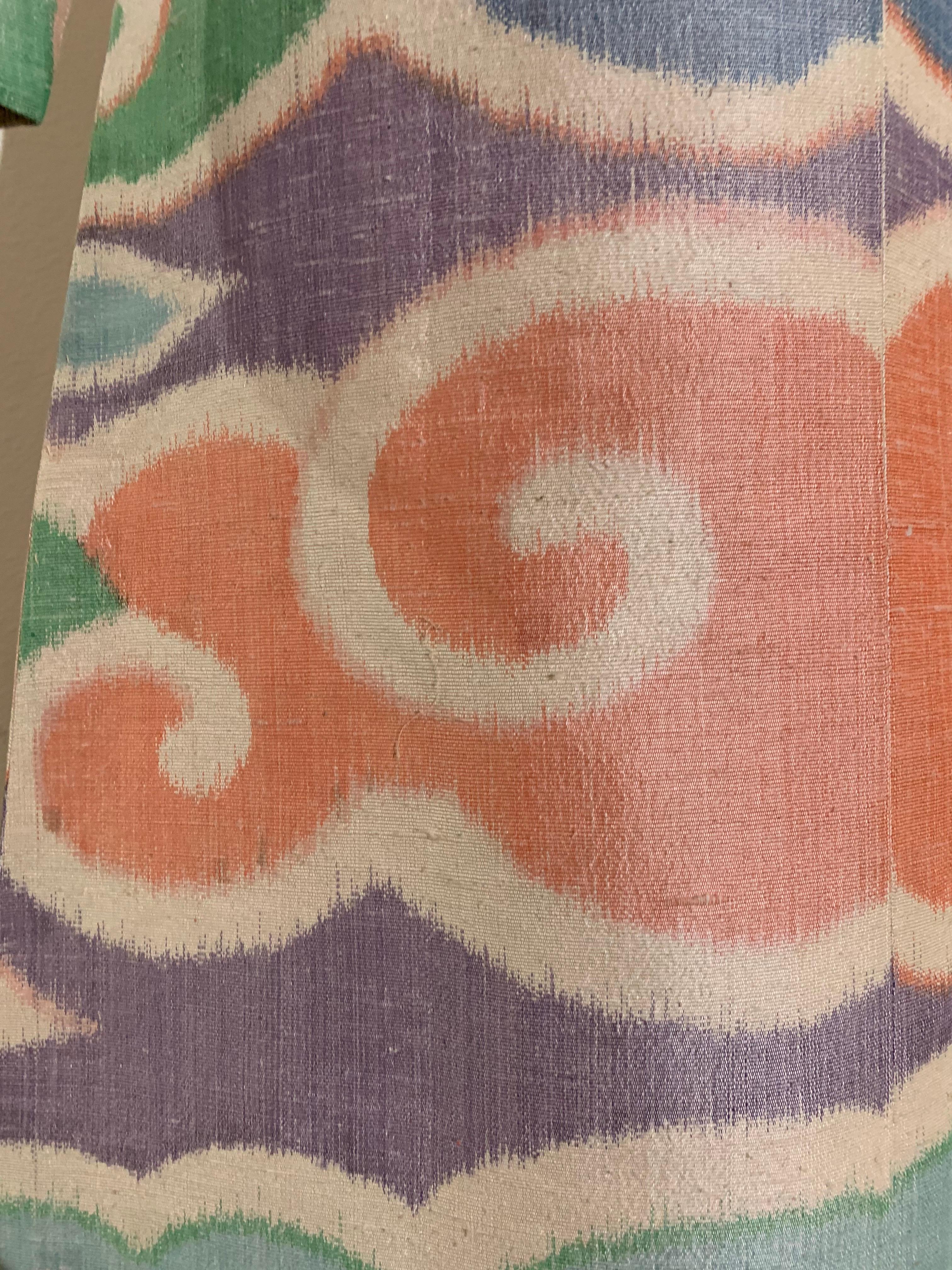 Abito da hostess o caftano Ikat pastello anni '60 con linea ad A e motivo a nuvola stilizzato in vendita 4
