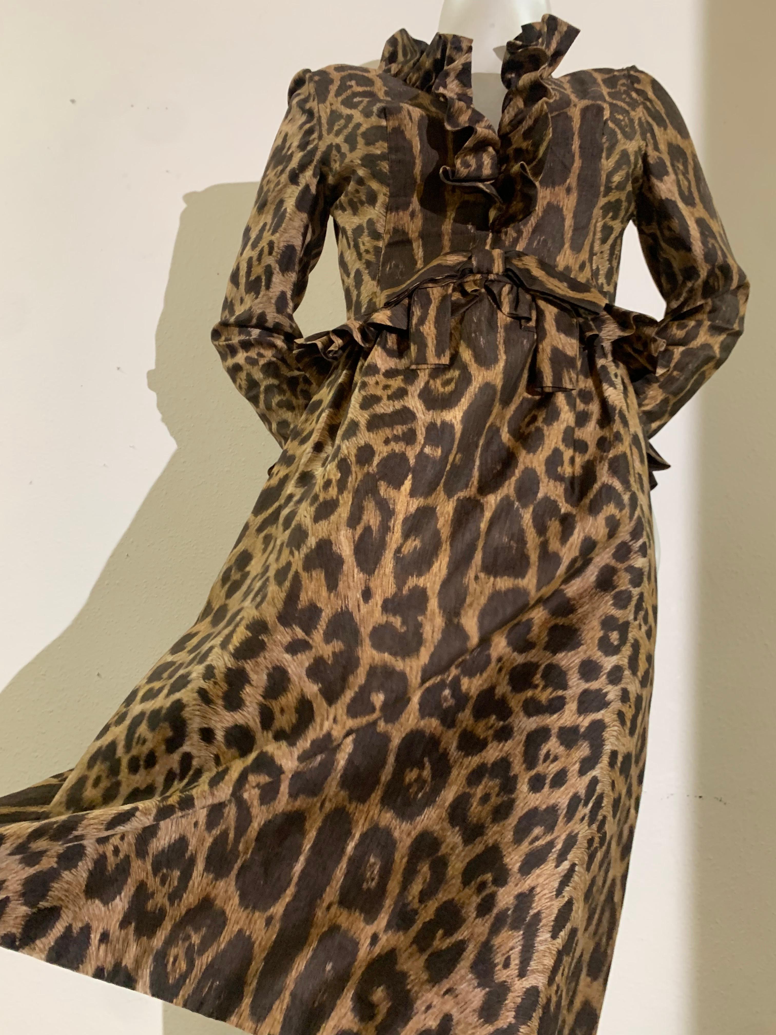 Pat Sandler Cocktailkleid aus Seide mit Leopardenmuster und Rüschendetails, 1960er Jahre im Angebot 8