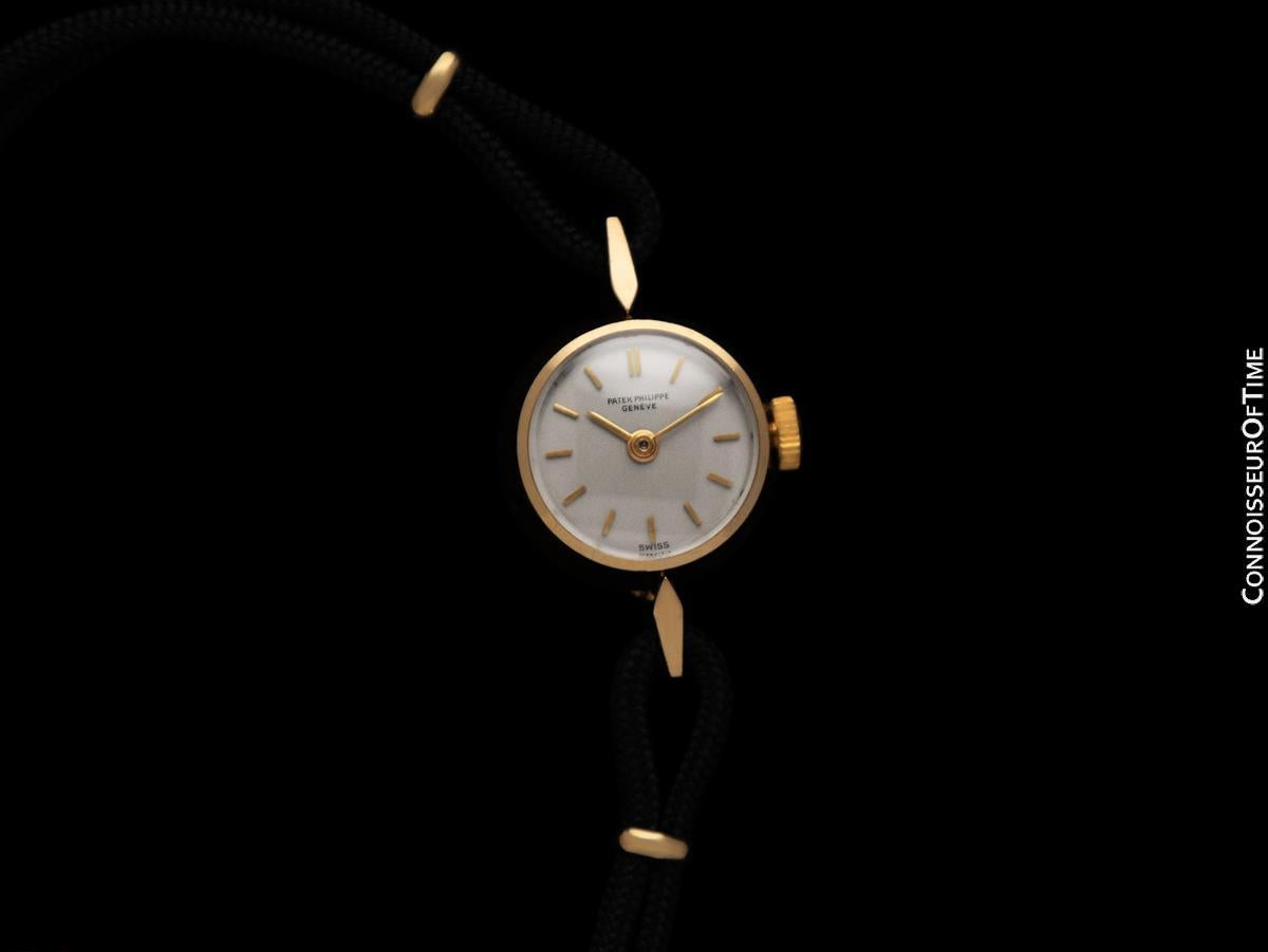 NAMED ONE OF WATCHPRO MAGAZINE’S “HOT 100” - THE TOP 100 INFLUENCERS OF THE U.S. WATCH INDUSTRY. HOW CAN WE SERVE YOU? 

We’re new to offering our carefully curated collection on 1stDibs, but we have sold over 10,000 fine watches and exceptionally