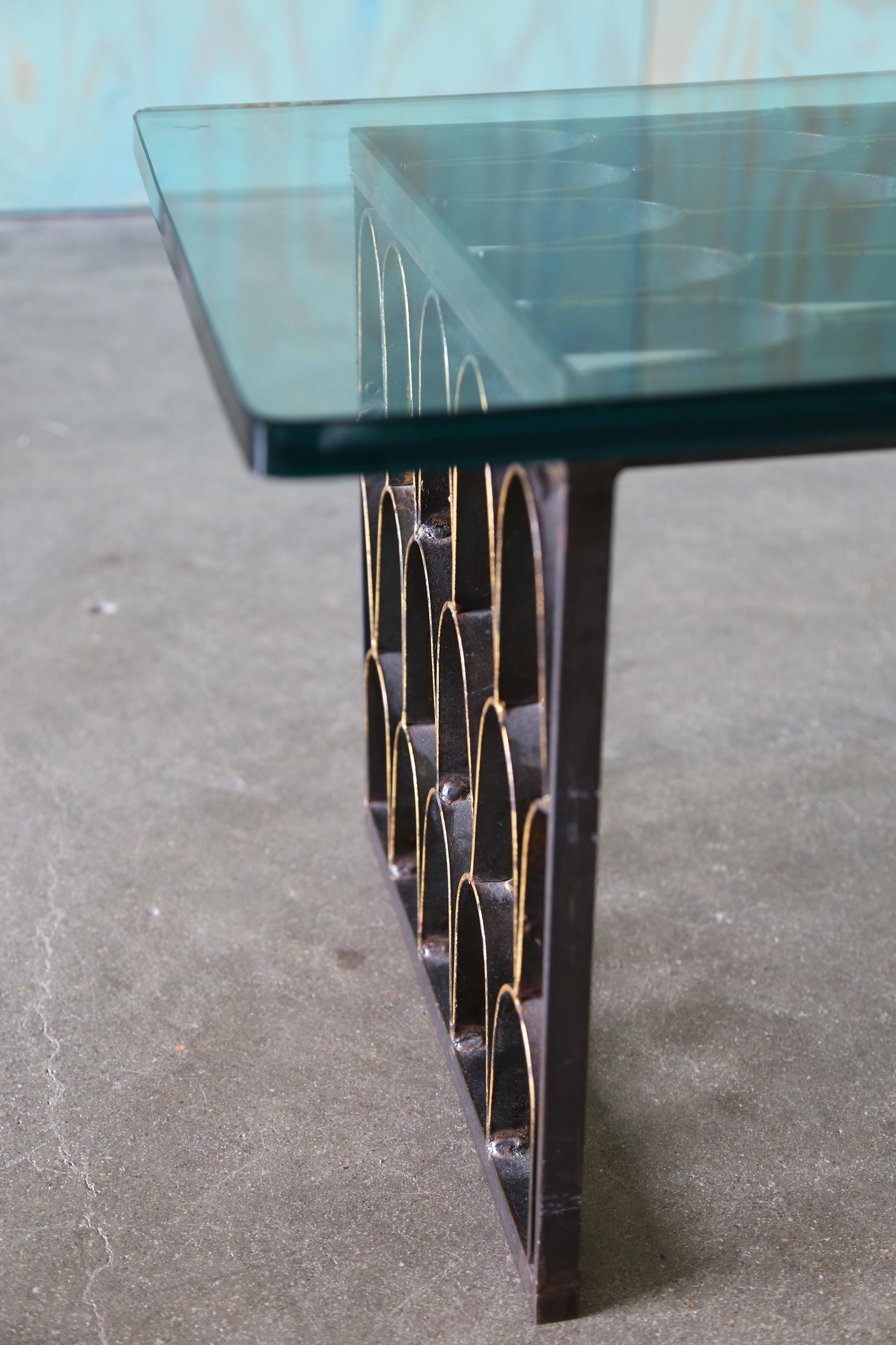 Vetro 1960 Paul Evans Studio Looping Tavolino Scala di Pesce Oro Dorato in vendita