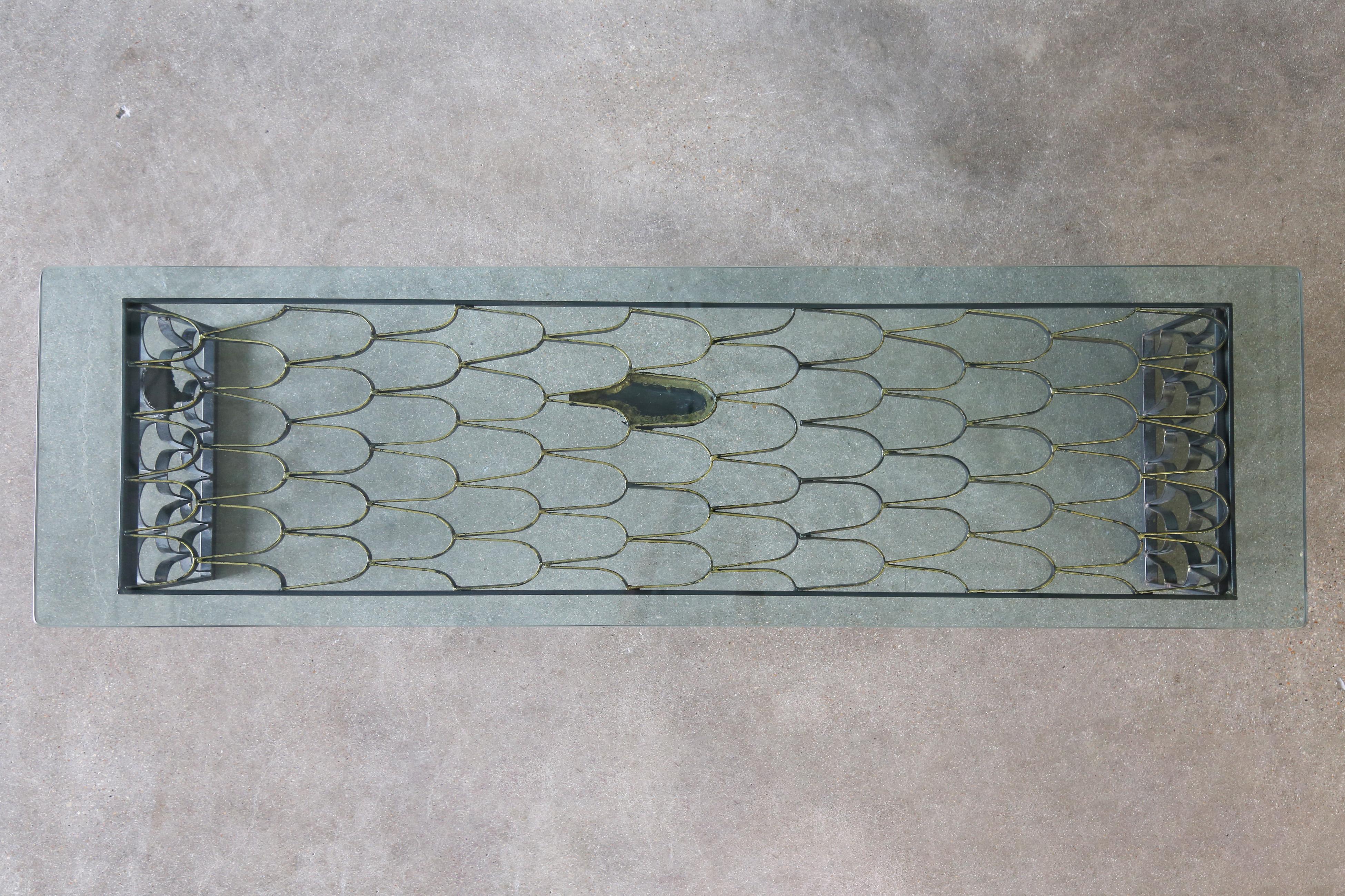 1960 Paul Evans Studio Looping Tavolino Scala di Pesce Oro Dorato in vendita 1