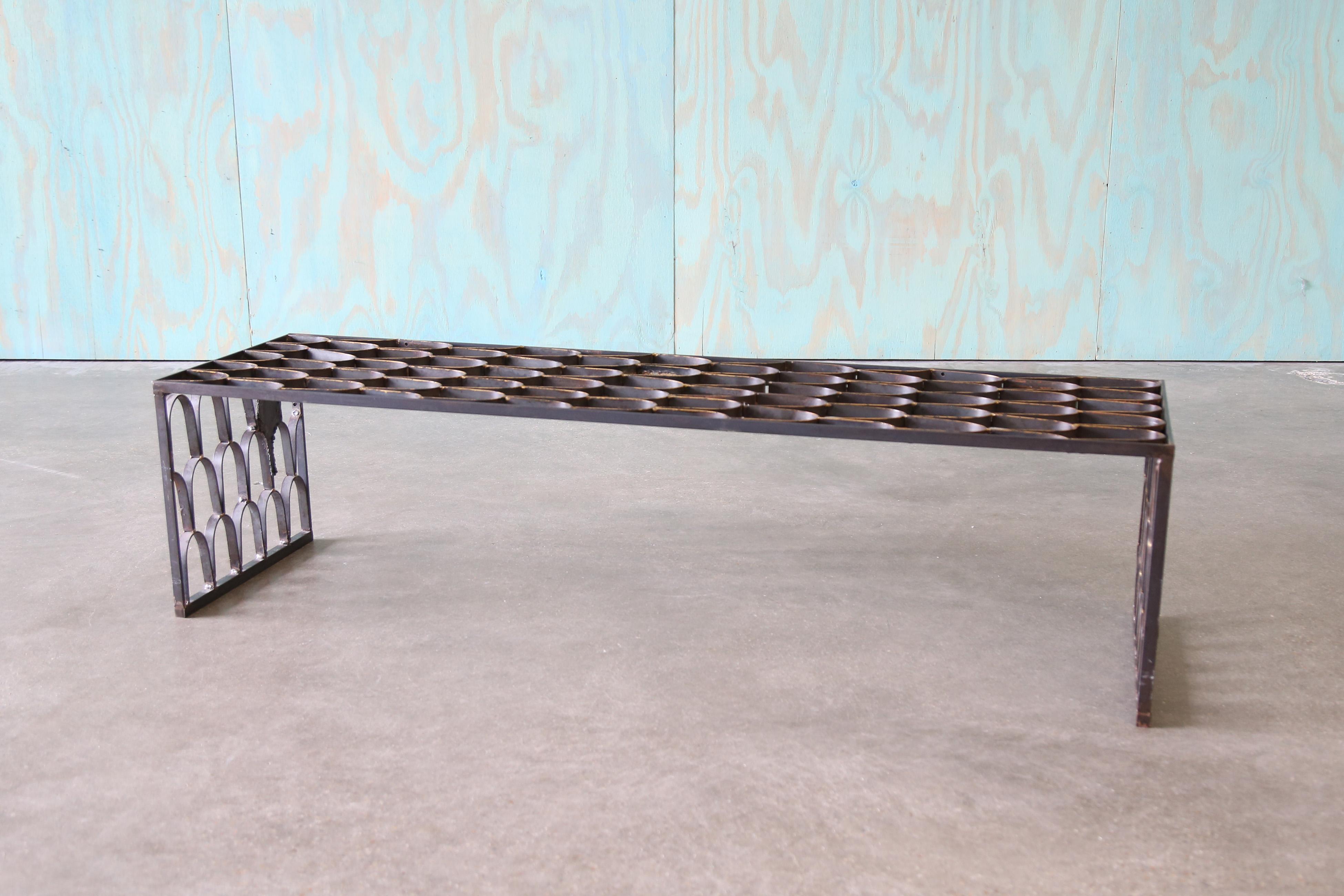 1960 Paul Evans Studio Looping Tavolino Scala di Pesce Oro Dorato in vendita 2