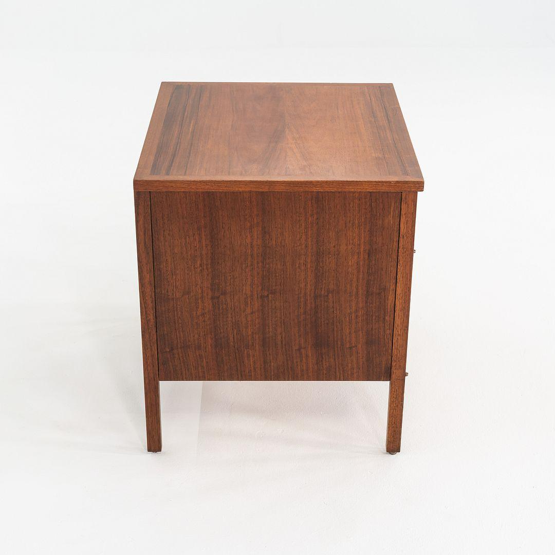 1960 Paul McCobb Delin Cabinet en noyer Table de nuit pour Lane Altavista en vente 2