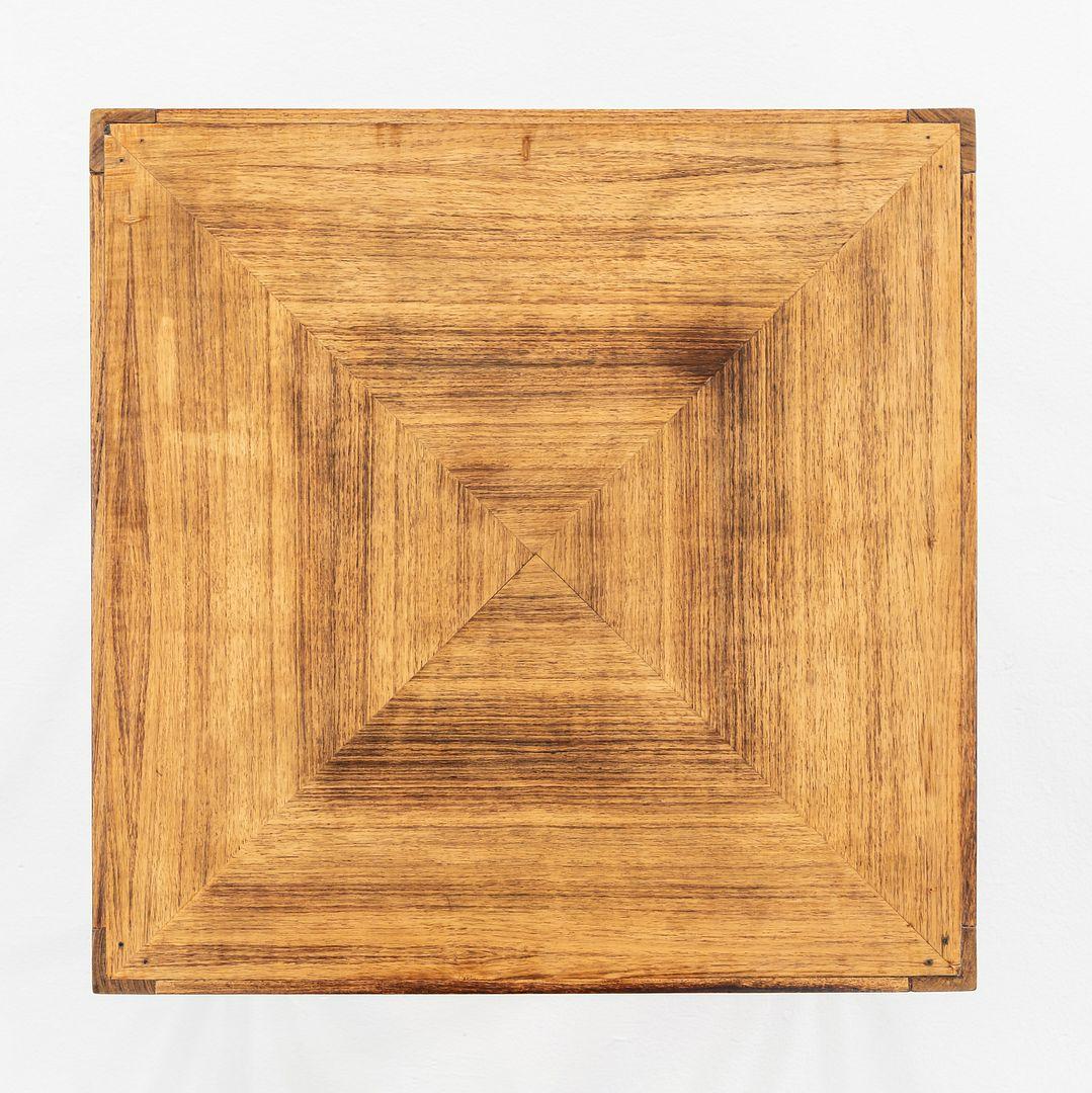 1960s Paul McCobb for Calvin Directional Walnut End Table in Bleached Walnut For Sale 5