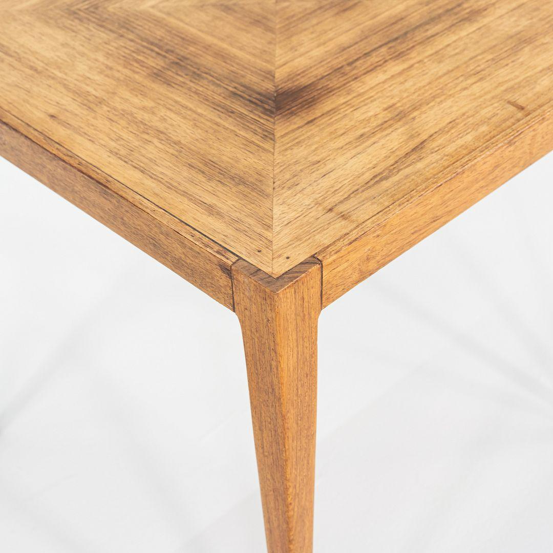 1960s Paul McCobb for Calvin Directional Walnut End Table in Bleached Walnut For Sale 2