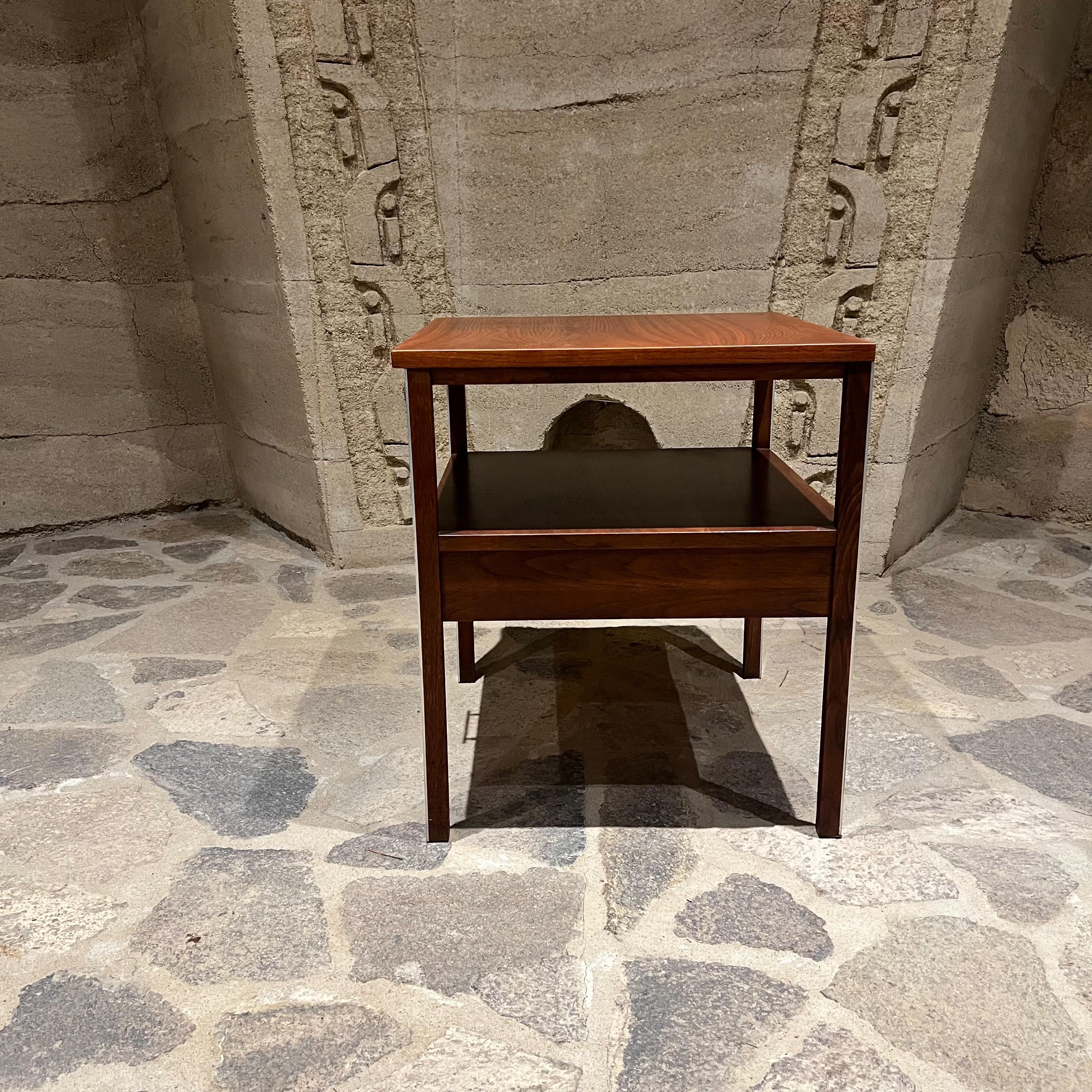 1960 Paul McCobb Linear Side Table for Calvin Noyer et aluminium en vente 3