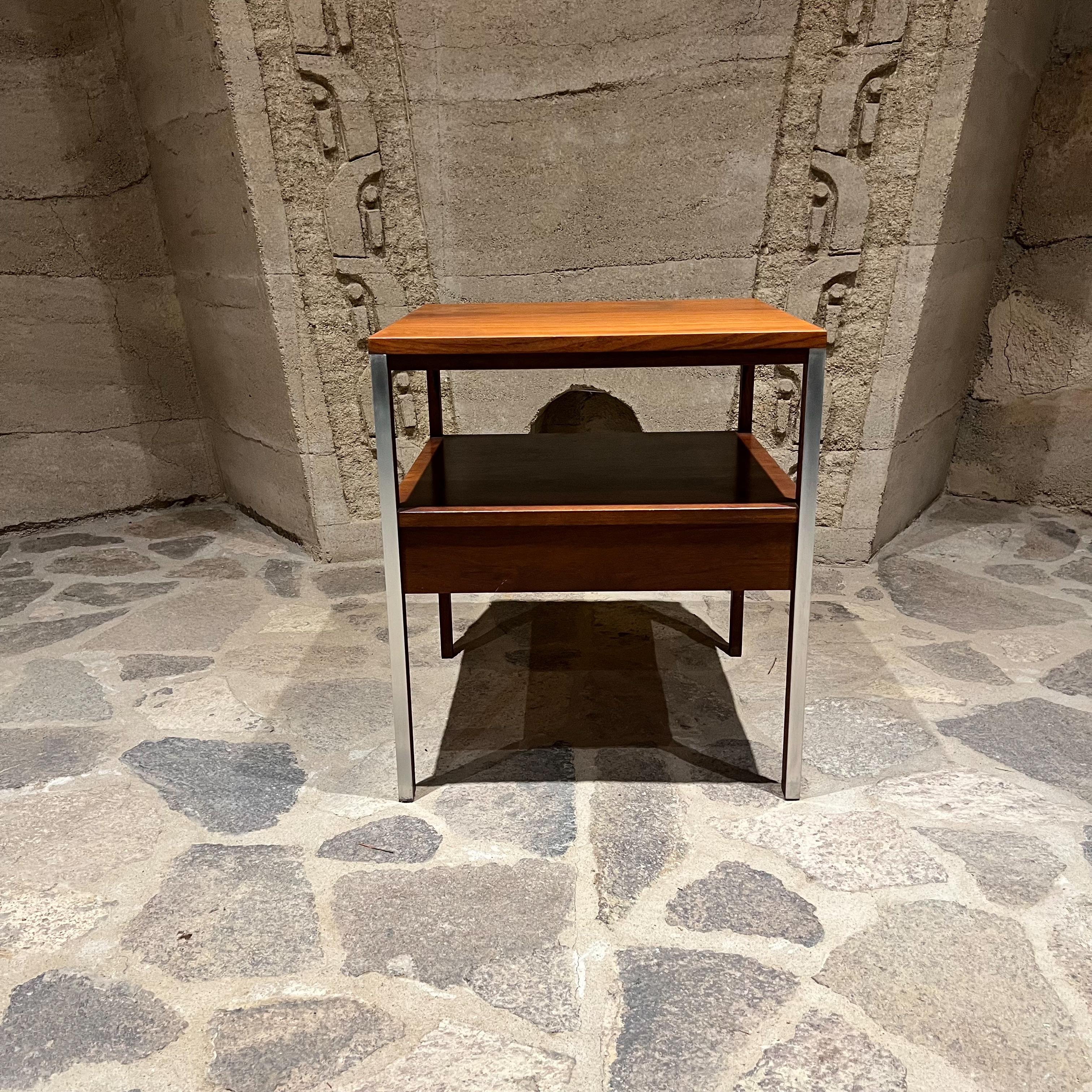 1960 Paul McCobb Linear Side Table for Calvin Noyer et aluminium en vente 1